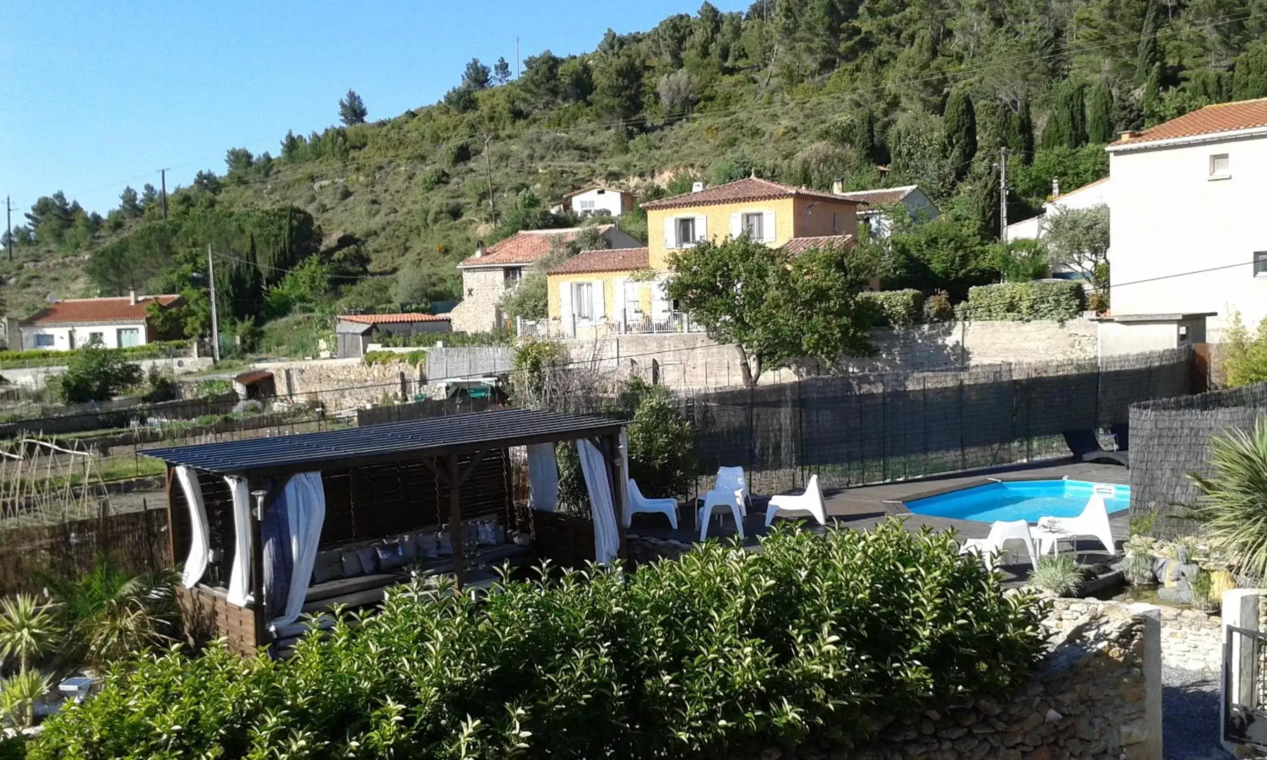 Pool View in Au Paradis Cathare