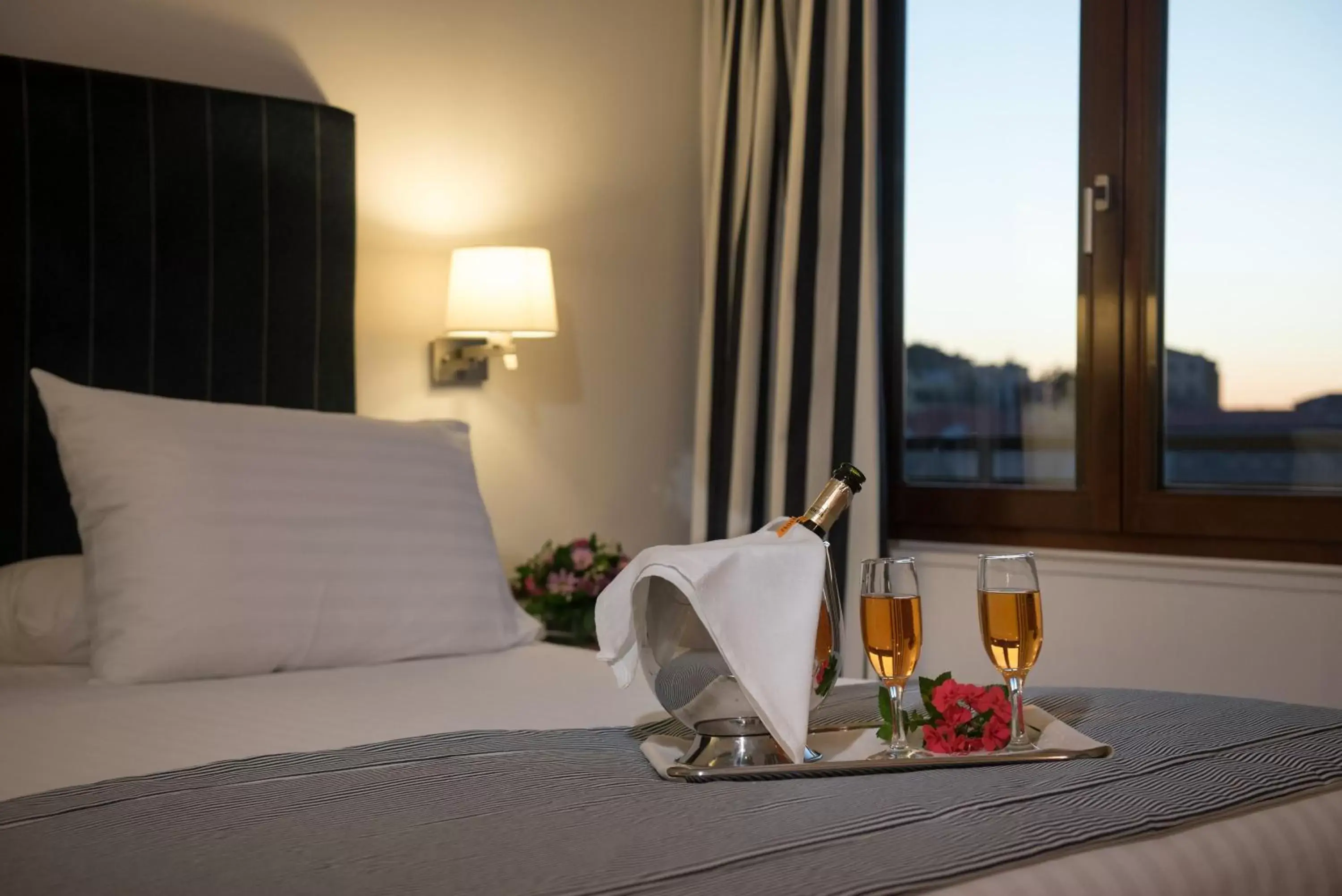 Drinks, Bed in Porto Veneziano Hotel