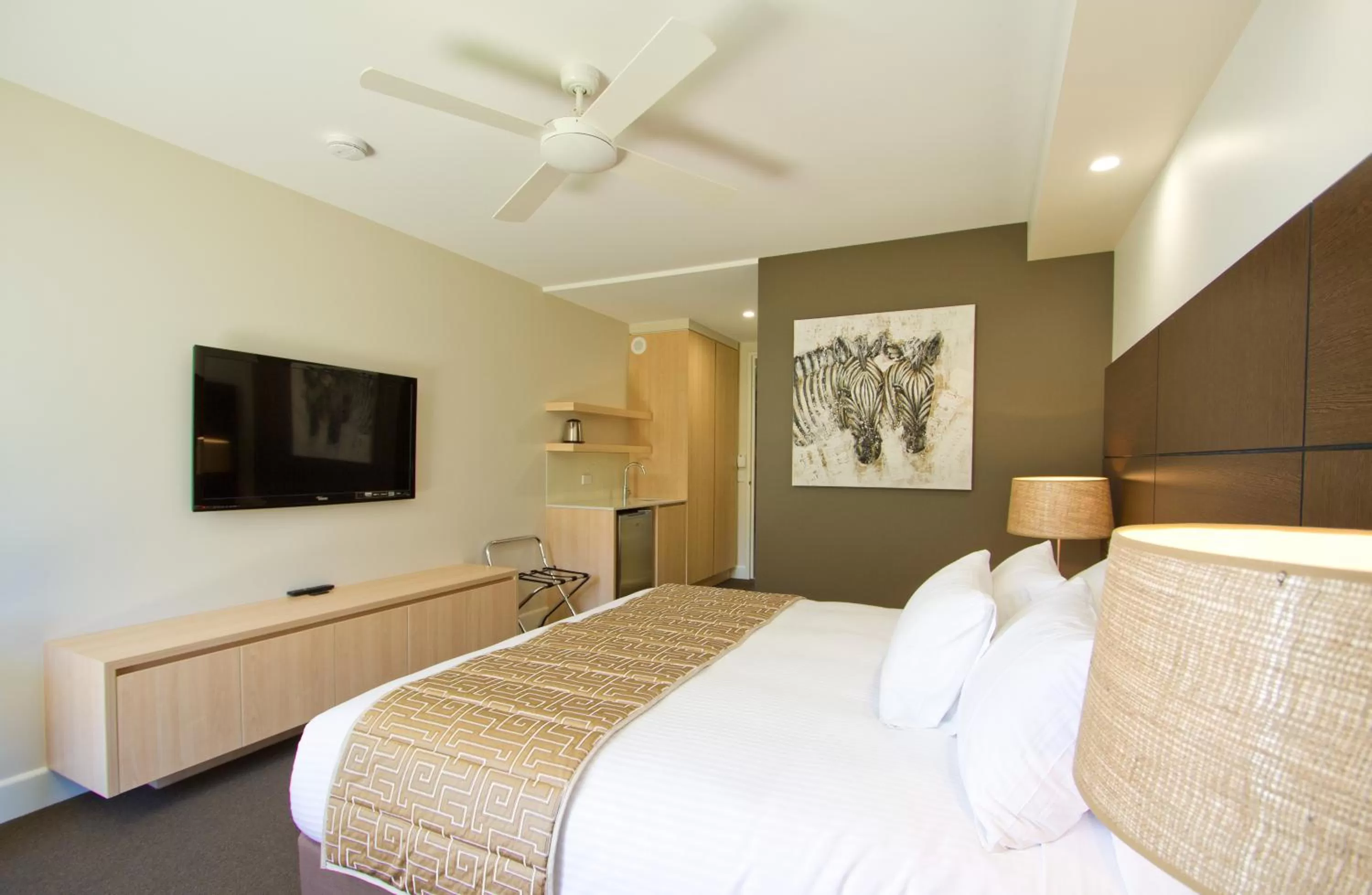 Bed in The Remington Muswellbrook