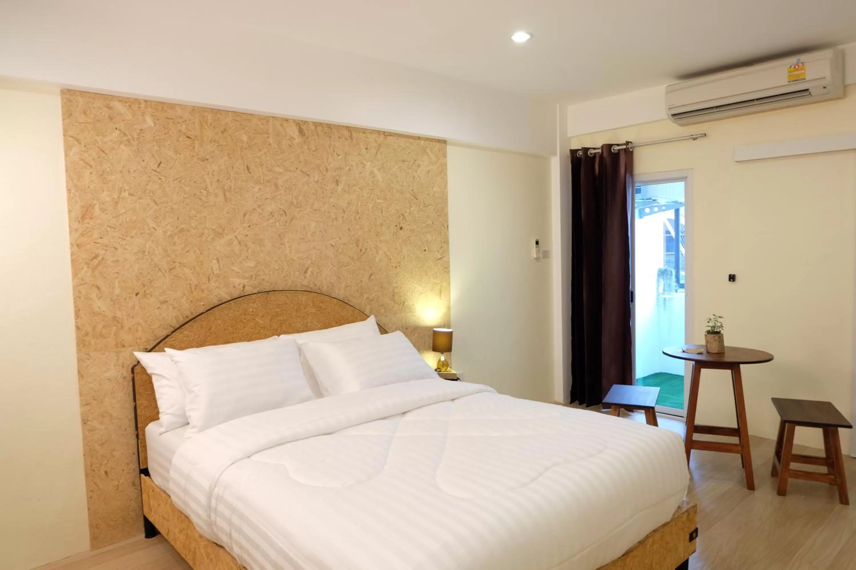 Bedroom, Bed in Area 69 (Don Muang Airport)