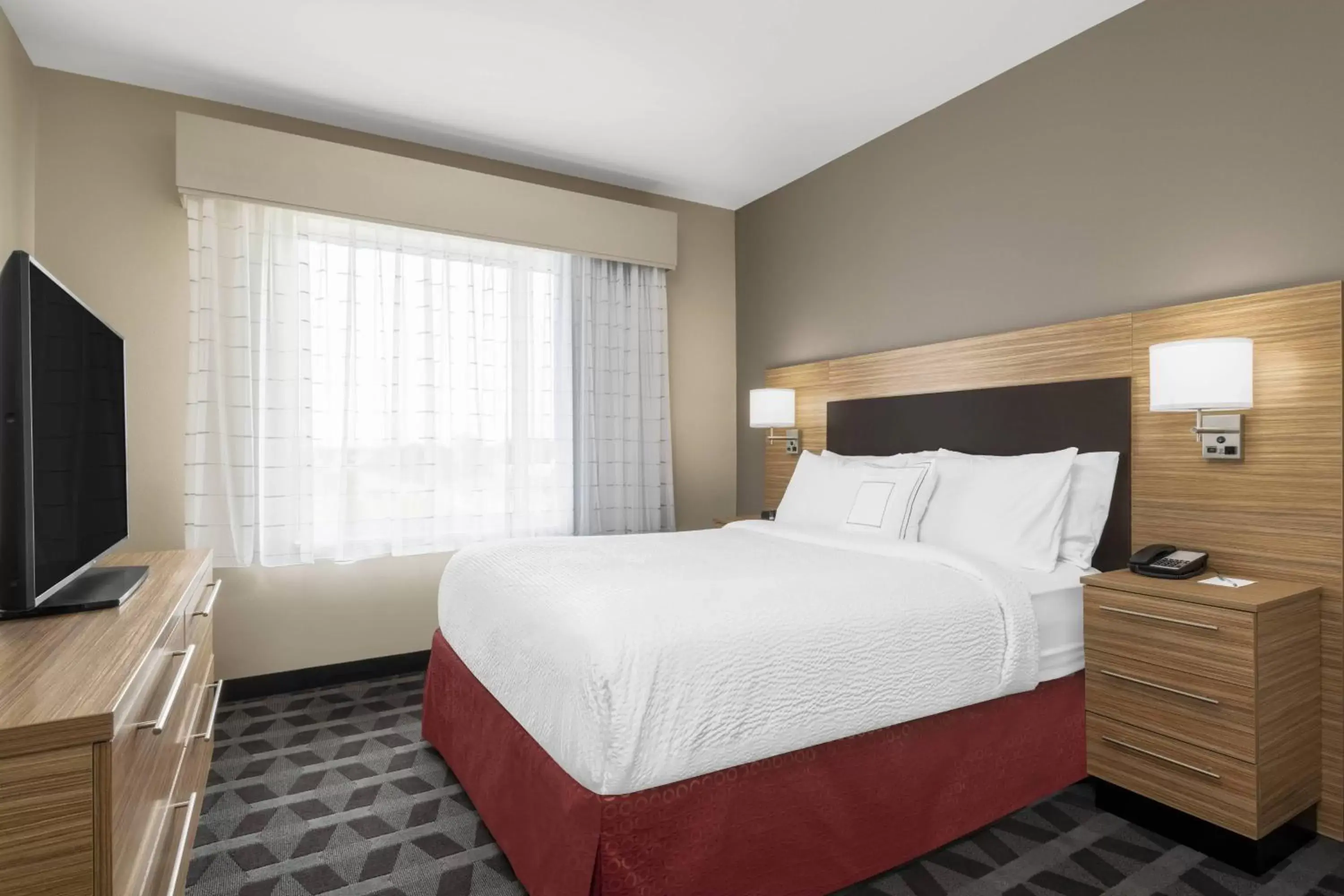 Bedroom, Bed in TownePlace Suites by Marriott St. Louis Edwardsville, IL