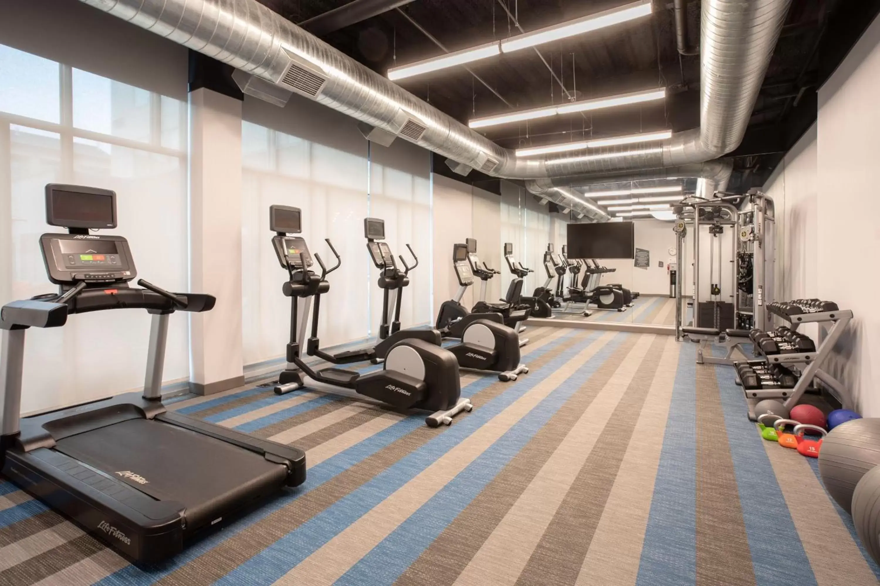 Fitness centre/facilities, Fitness Center/Facilities in Aloft Omaha Aksarben Village
