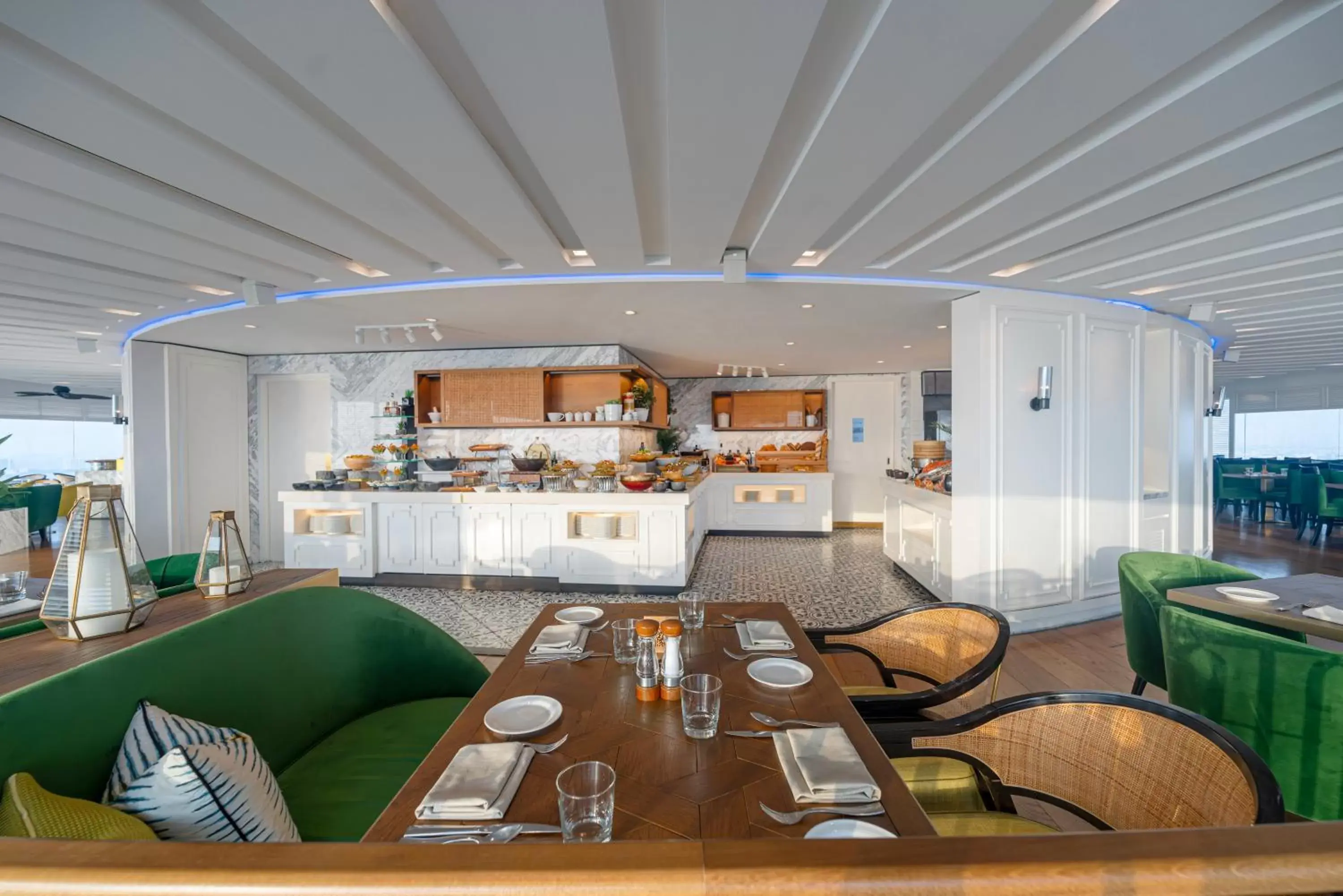 Restaurant/places to eat in Hyatt Regency Dubai - Corniche Restaurant/places to eat in Hyatt Regency Dubai - Corniche