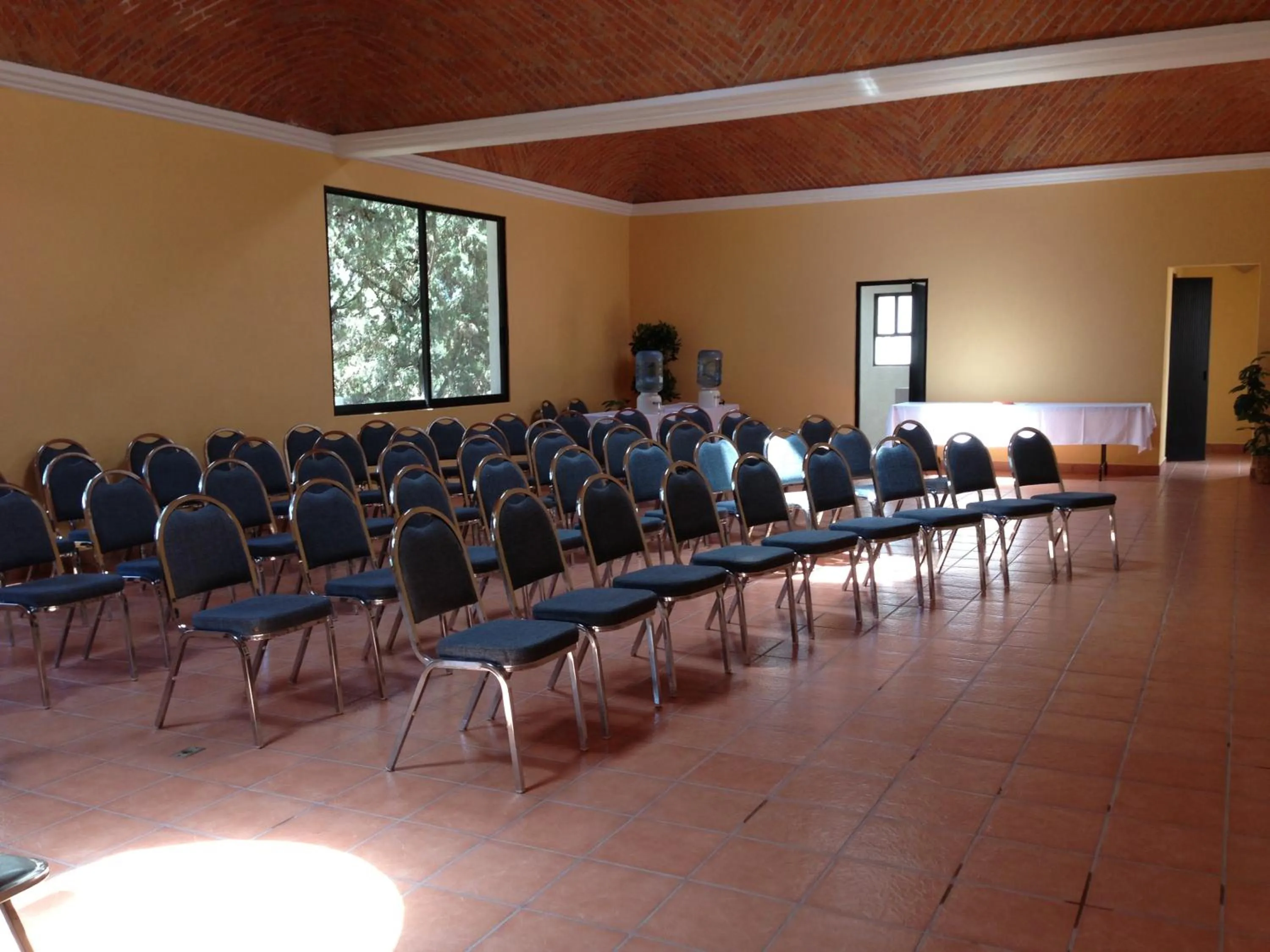 Business facilities in Rancho Hotel Atascadero