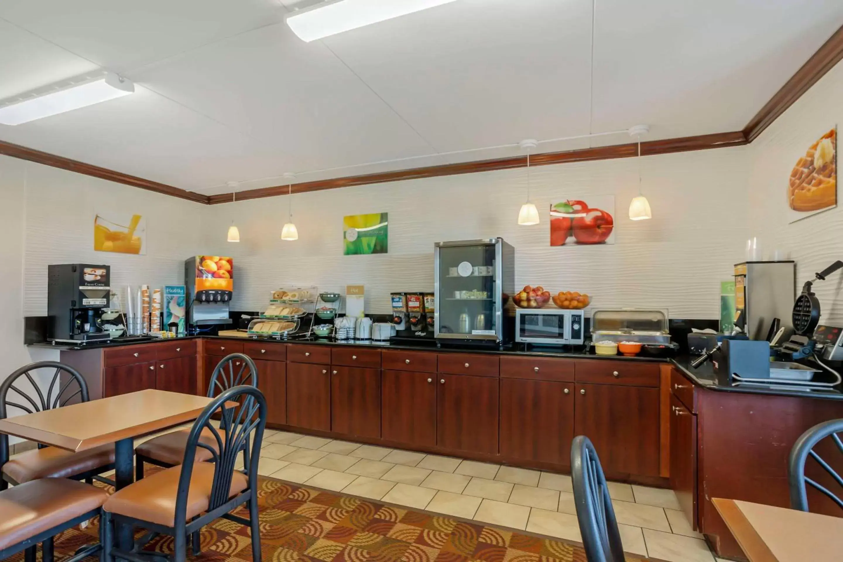 Breakfast, Restaurant/Places to Eat in Quality Inn Riverview Enola-Harrisburg