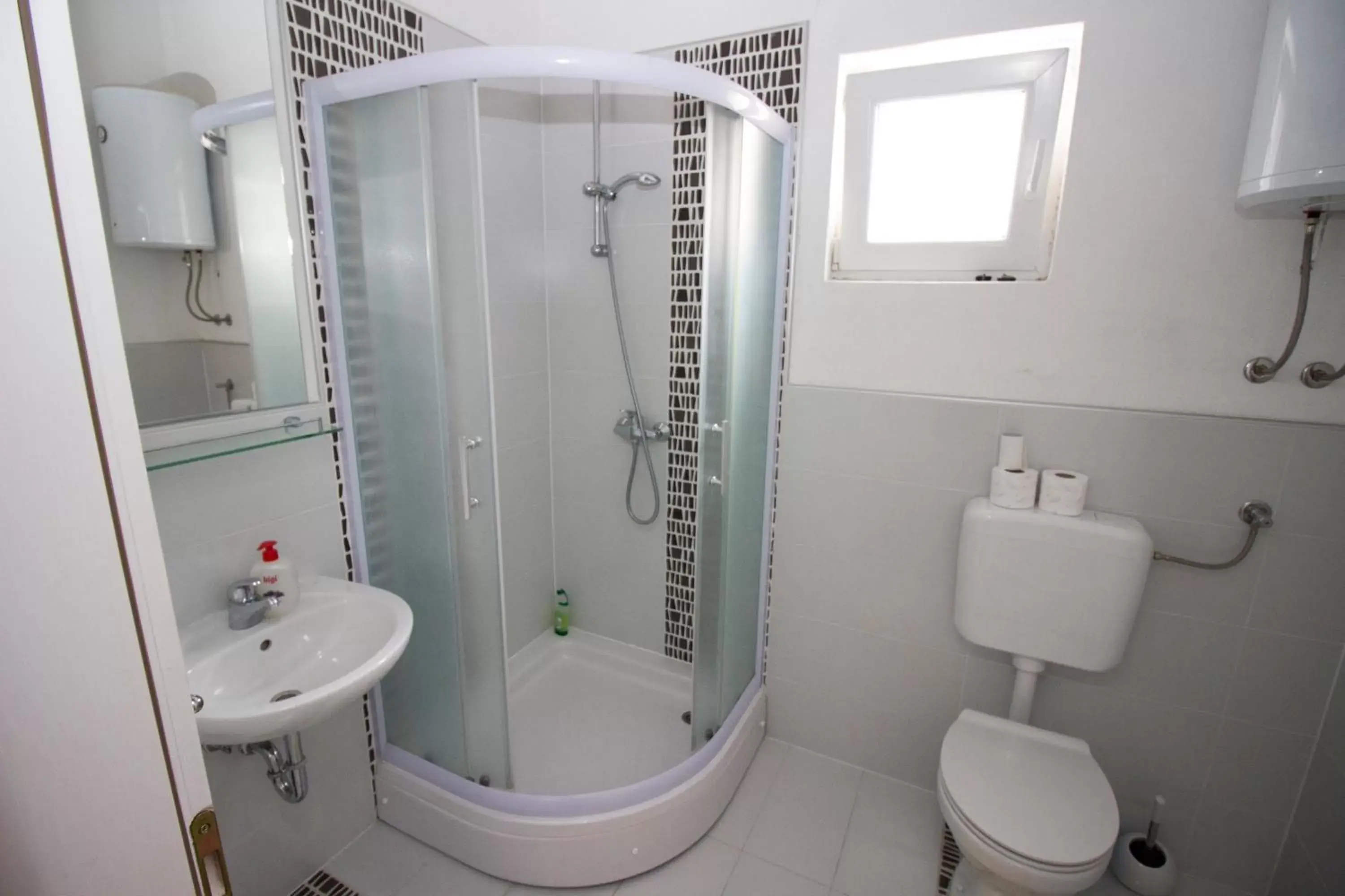 One-Bedroom Apartment in Hotel & Rooms Lombrelle One-Bedroom Apartment in Hotel & Rooms Lombrelle