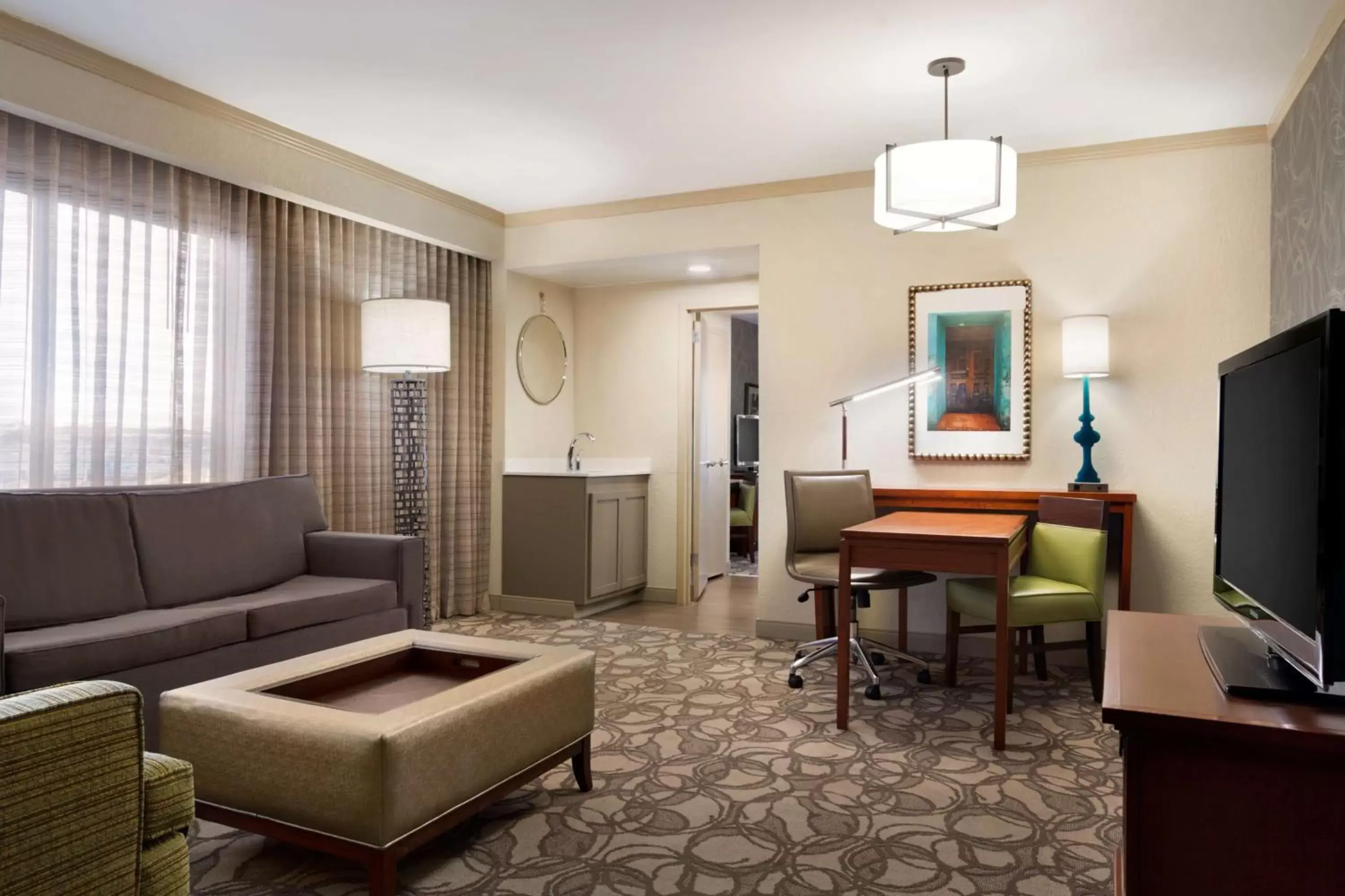 Bedroom, Seating Area in Embassy Suites San Antonio Airport