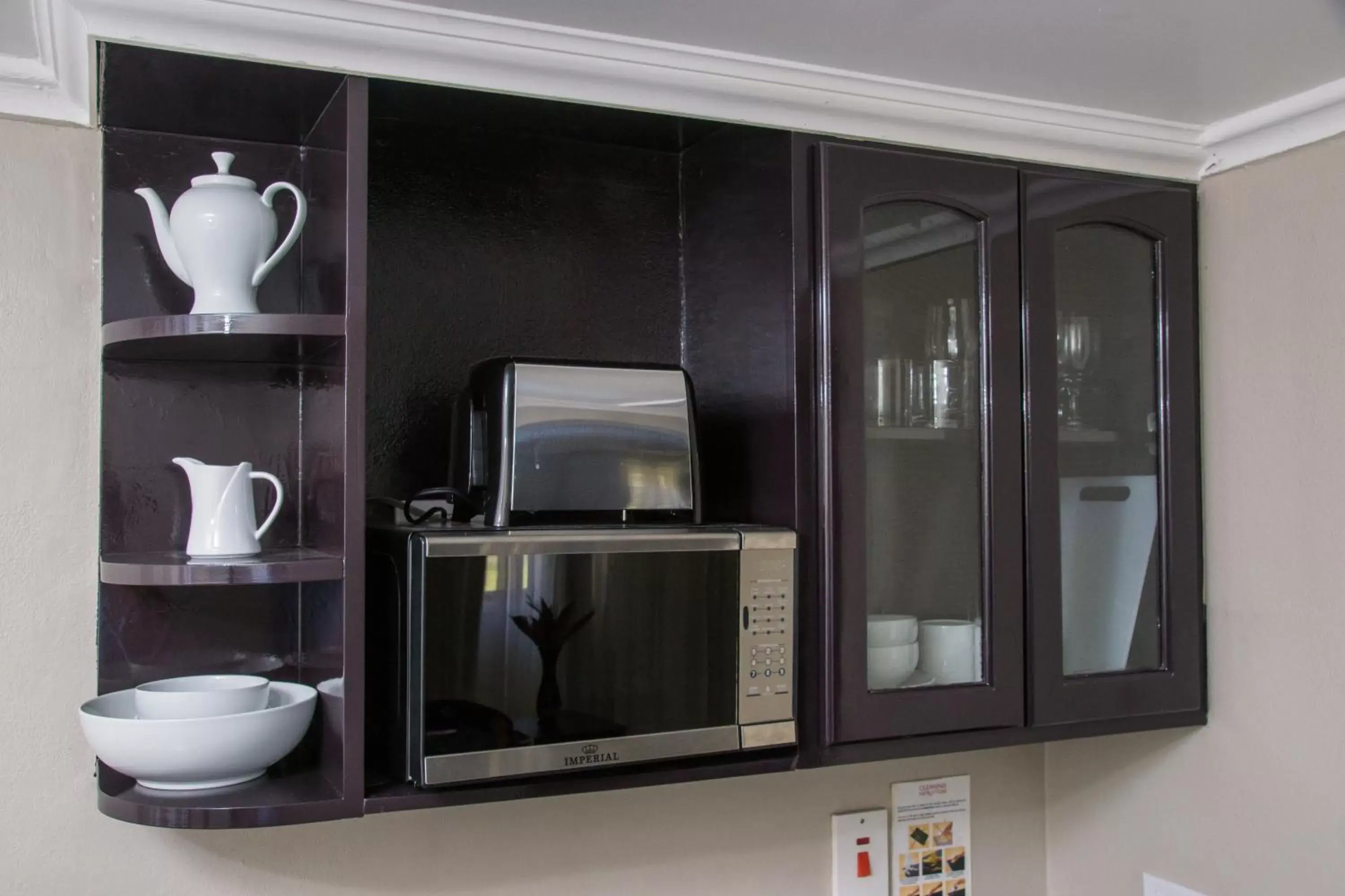 Coffee/tea facilities, Bathroom in Hillview At Mystic Ridge