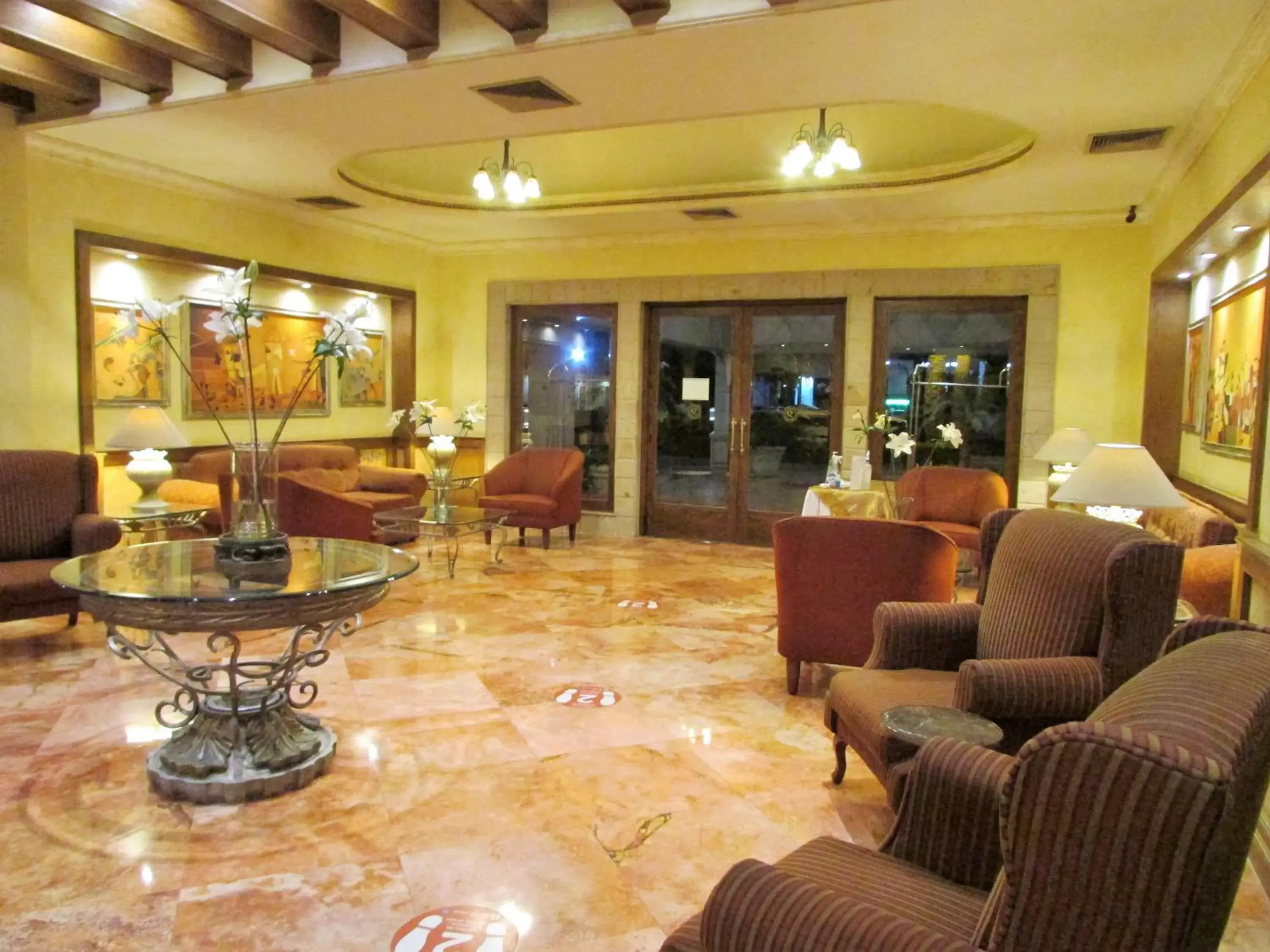 Lobby or reception in Best Western Hotel Posada Del Rio Express