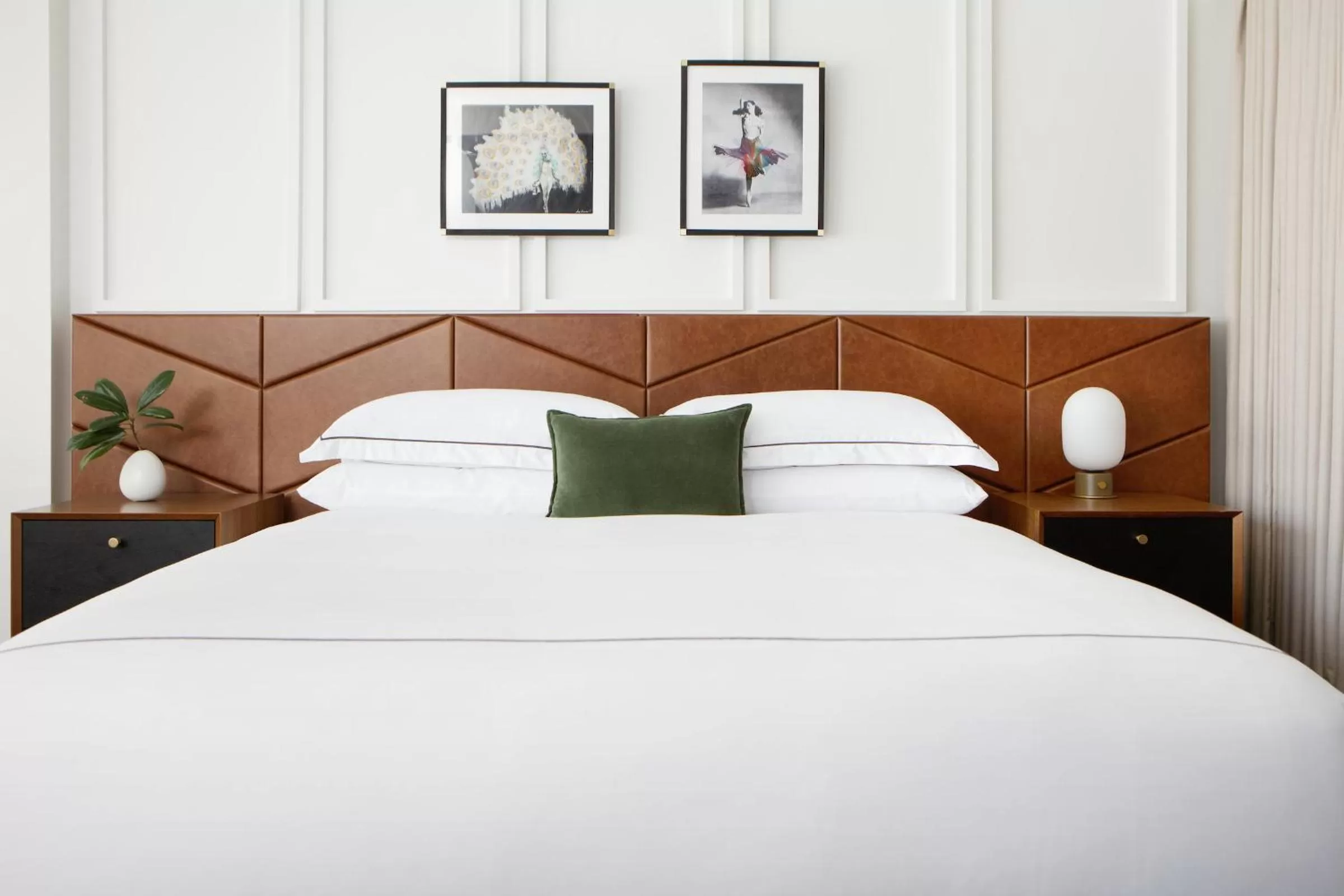 Photo of the whole room, Bed in Kimpton Banneker Hotel by IHG