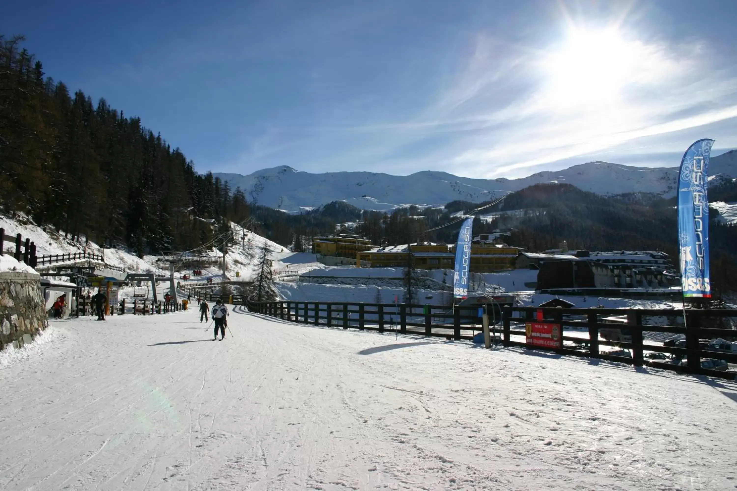 Skiing, Winter in Hotel Express Aosta East