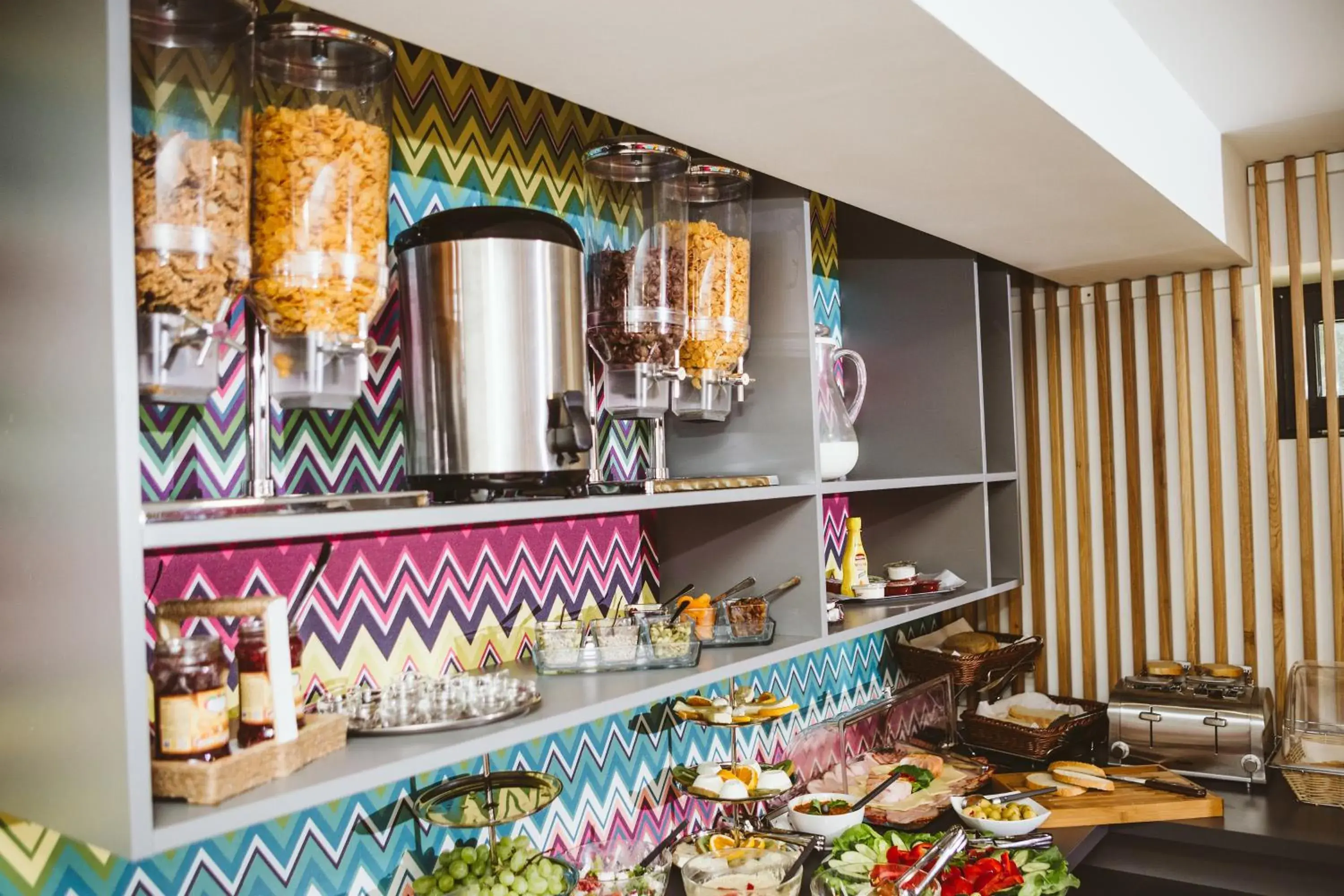 Restaurant/places to eat in Lol et Lola Hotel Restaurant/places to eat in Lol et Lola Hotel