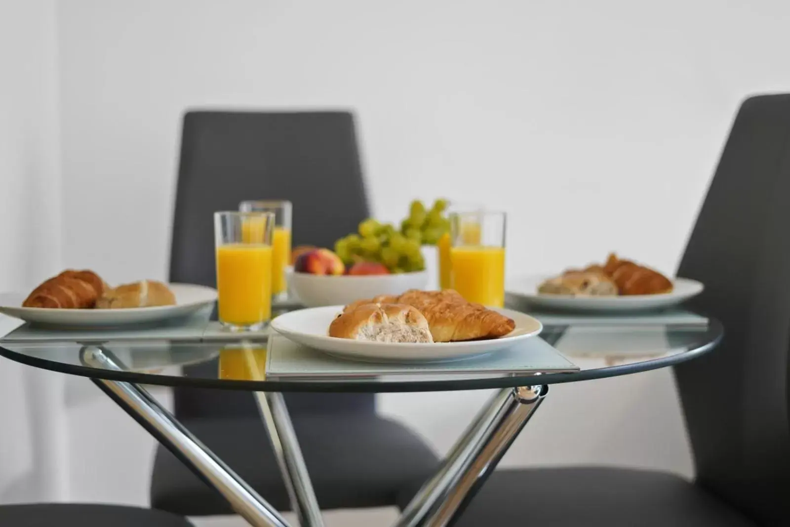 Food and drinks, Breakfast in Onyx O2 Arena Brindley Place Broad Street Large Spacious Apartment