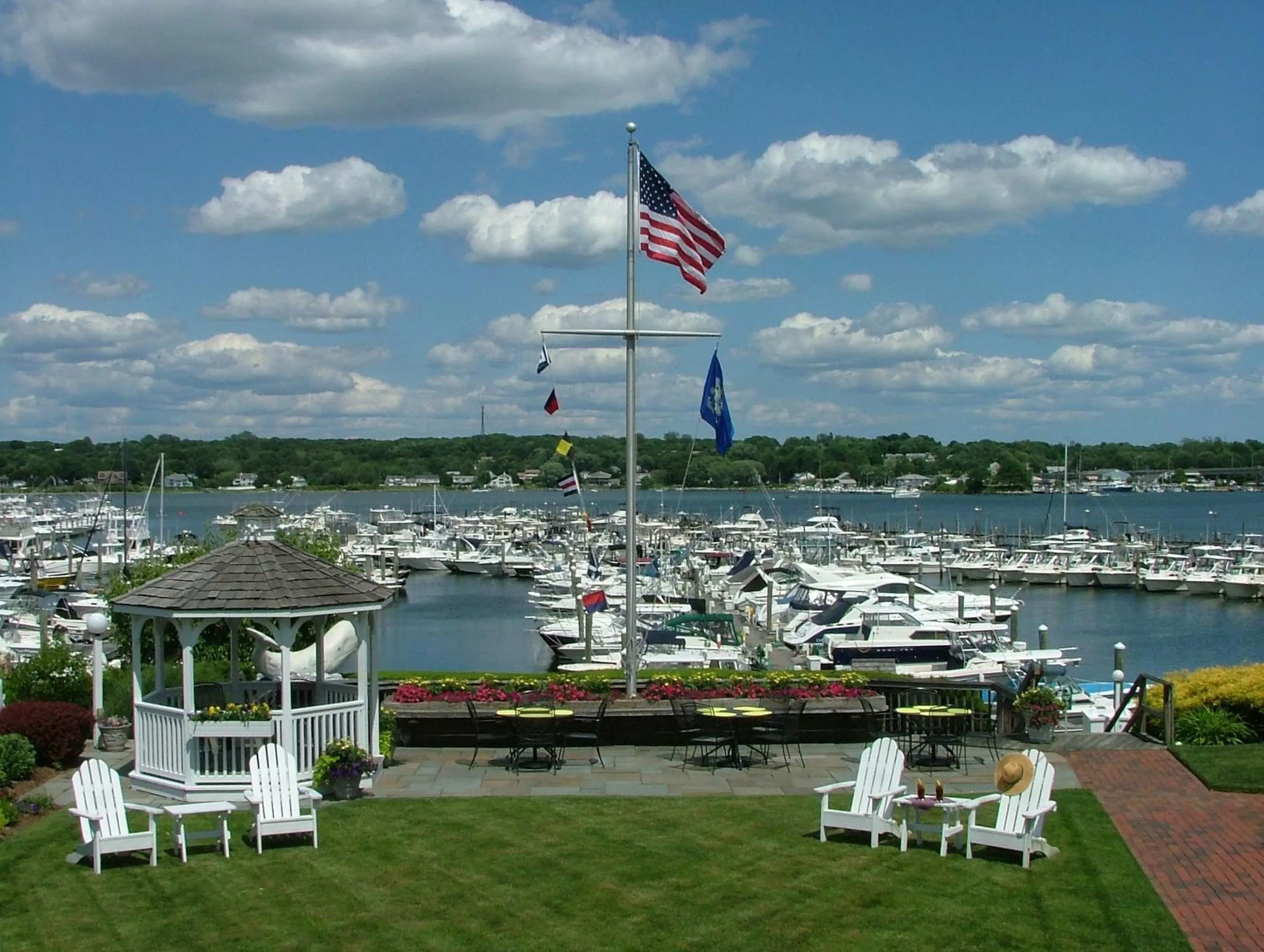 Patio in Inn at Harbor Hill Marina