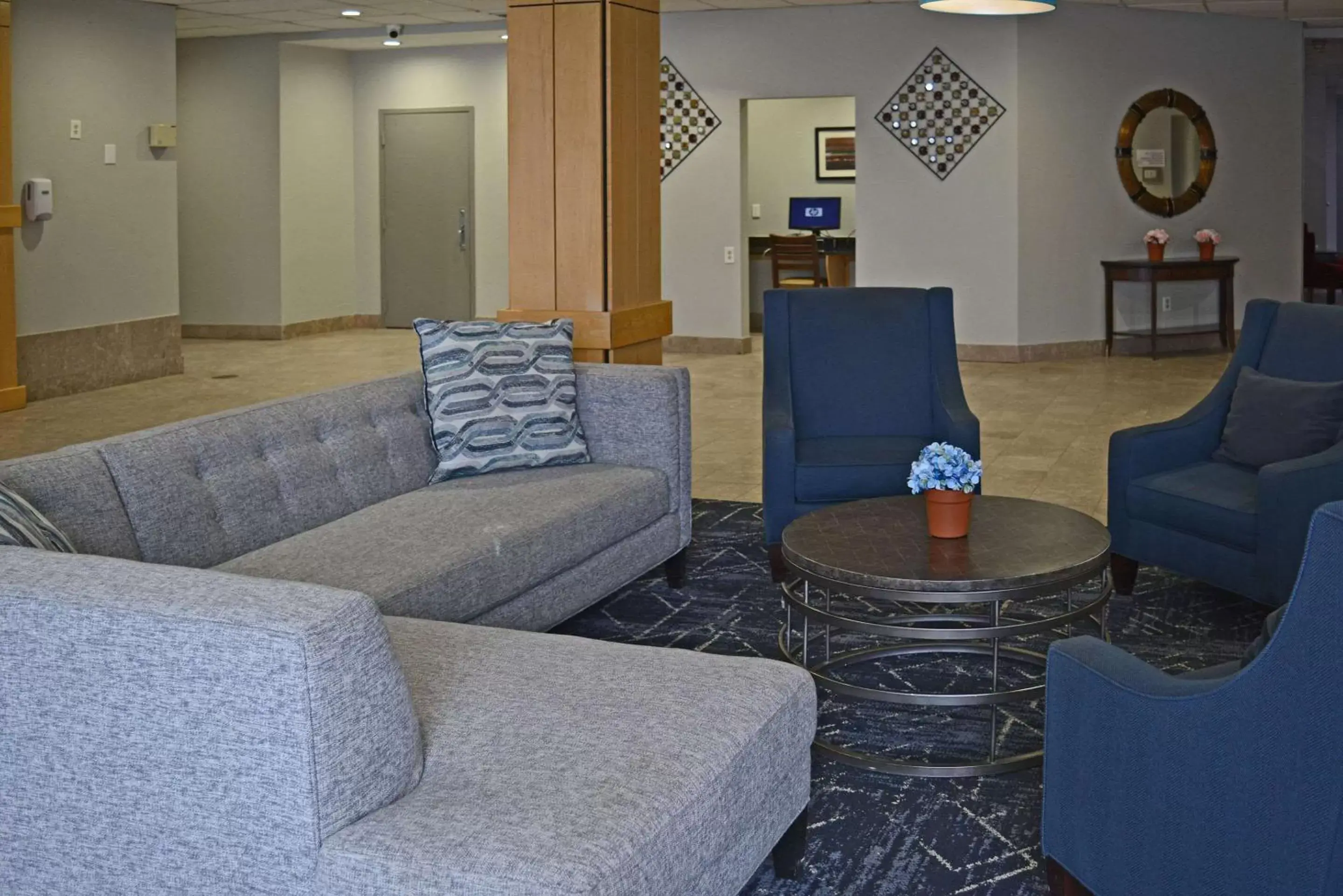 Lobby or reception in Quality Inn & Suites East Syracuse - Carrier Circle Lobby or reception in Quality Inn & Suites East Syracuse - Carrier Circle
