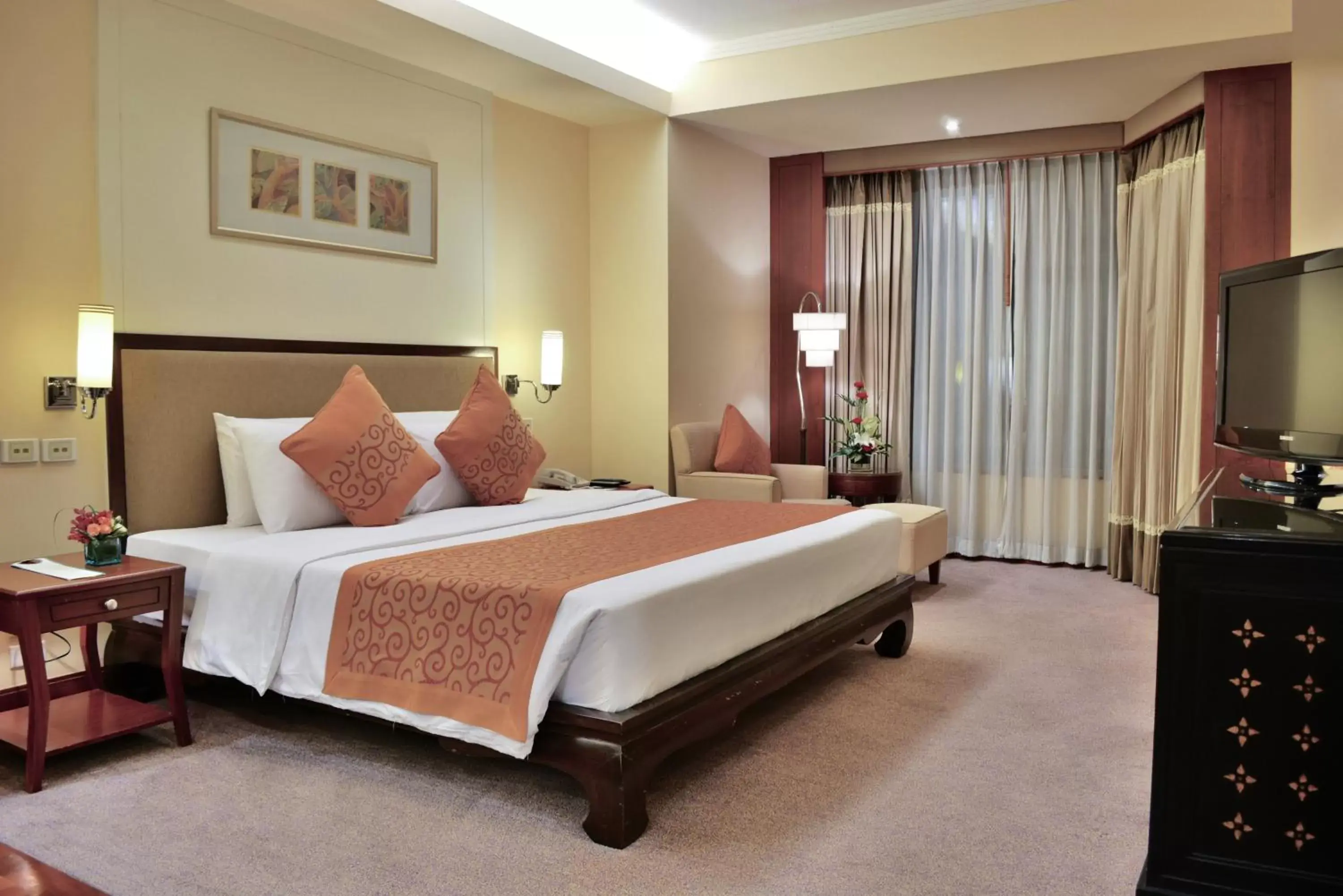 Bedroom, Bed in Rama Gardens Hotel Bangkok - SHA Plus Certified