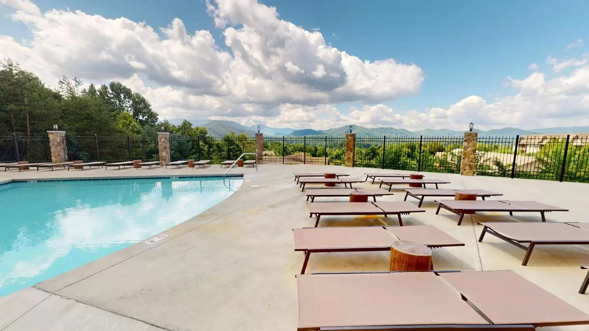 Swimming Pool in The Trailhead Condominiums