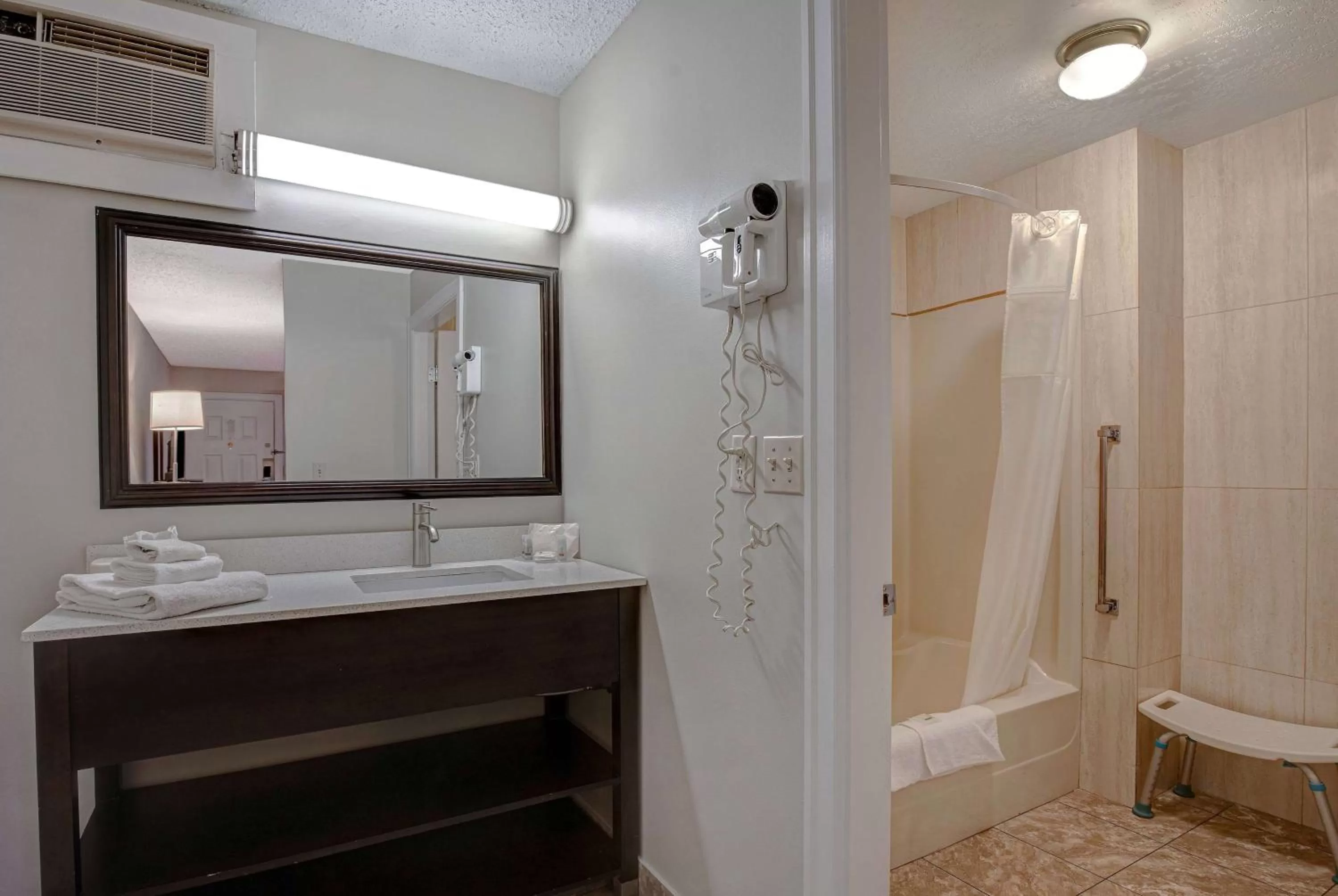 Bathroom in Days Inn by Wyndham Vernon