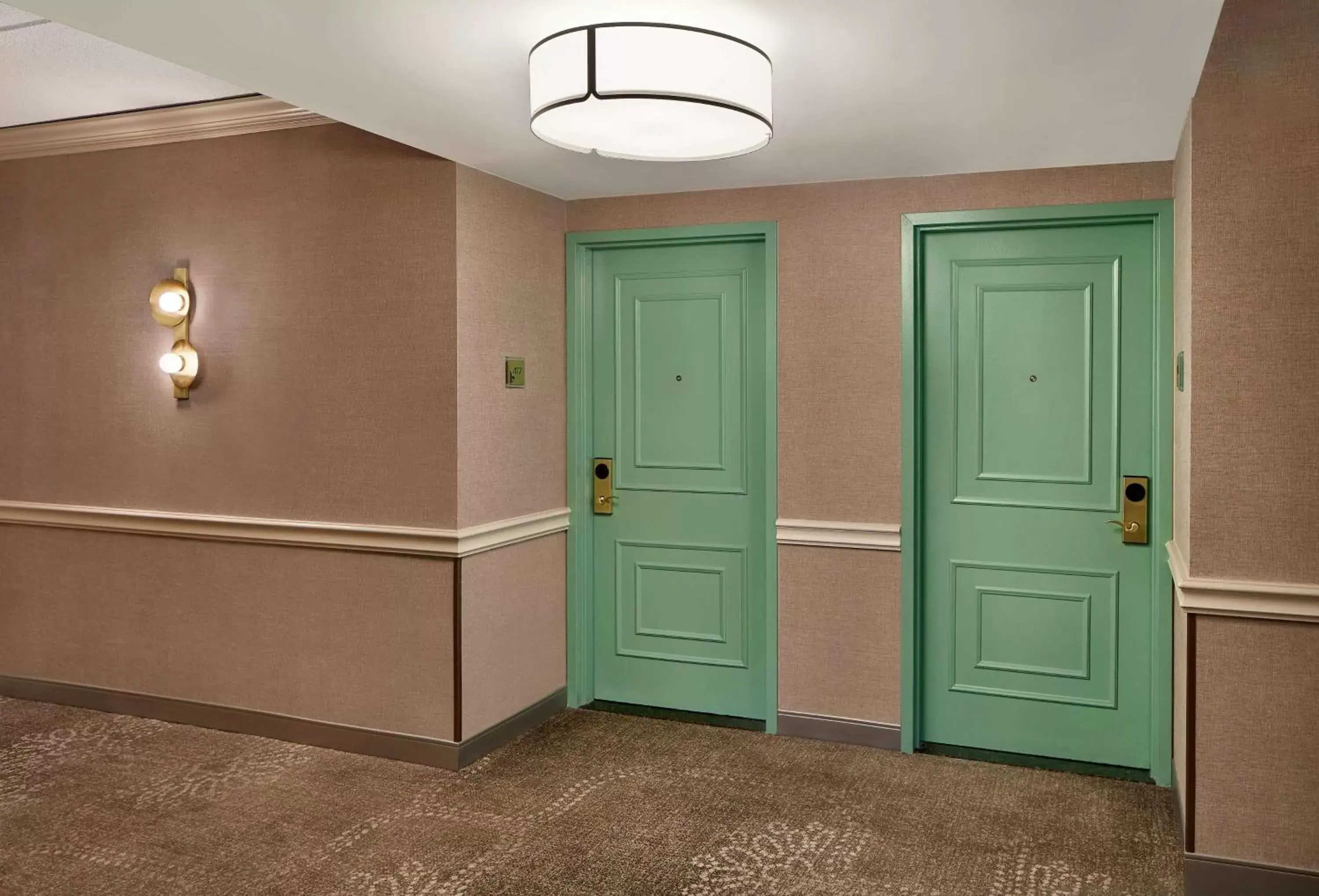 Property building in Hilton Pearl River Property building in Hilton Pearl River