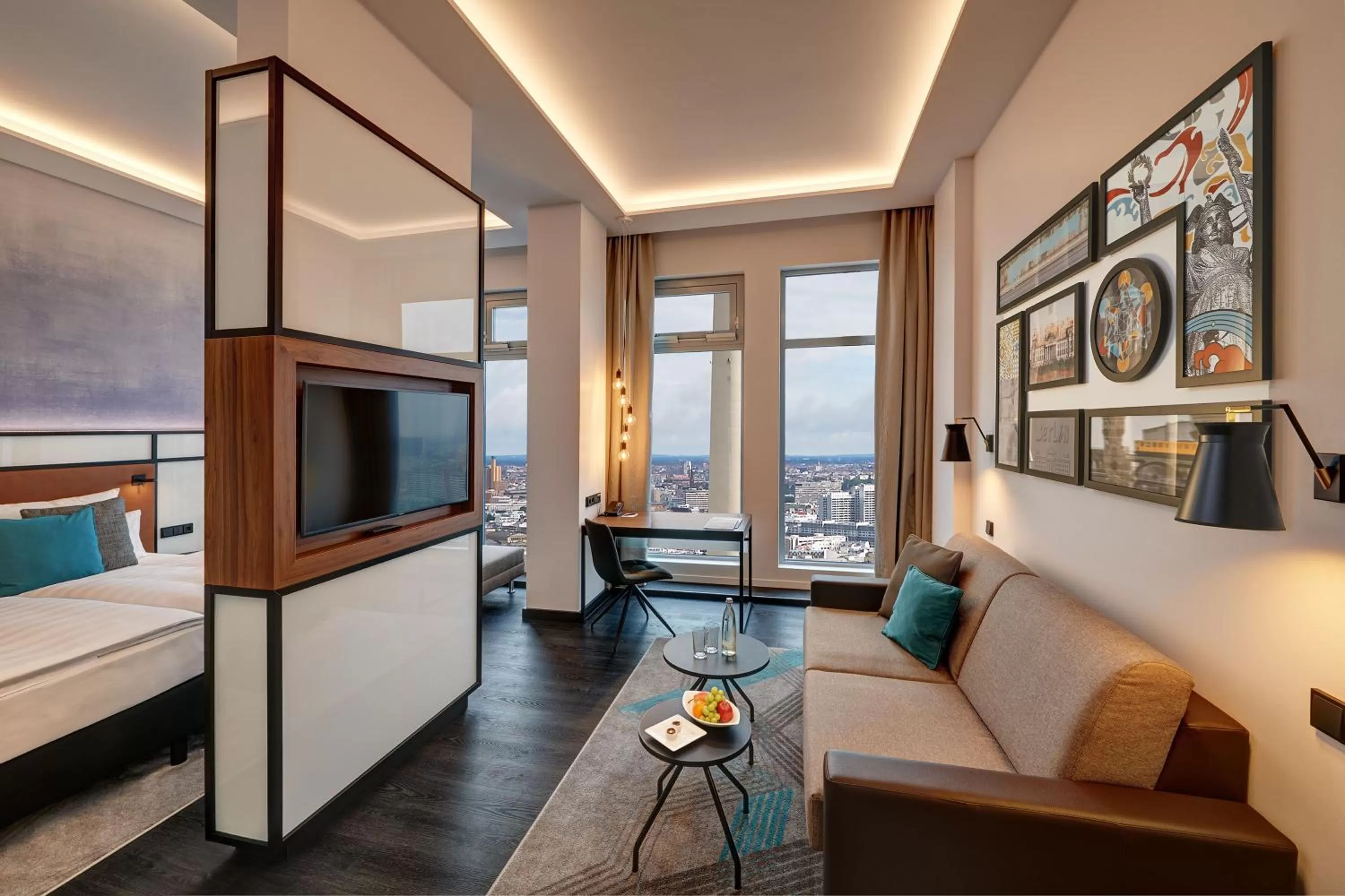 TV and multimedia in Park Inn by Radisson Berlin Alexanderplatz