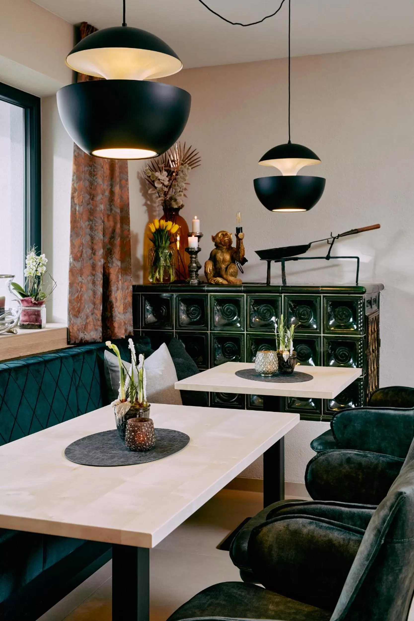 Restaurant/places to eat in Home suite home