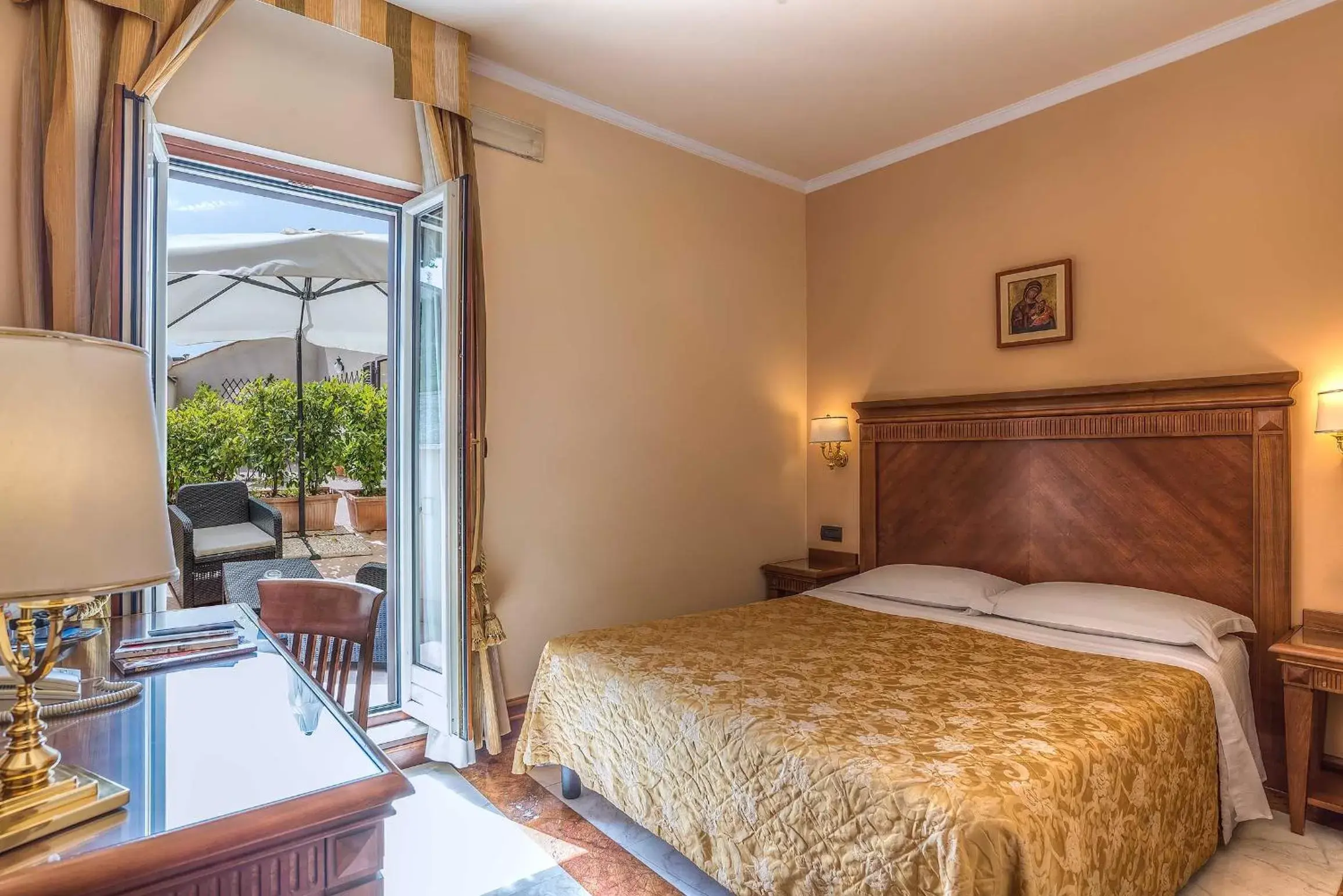 Bedroom, Bed in Tmark Hotel Vaticano