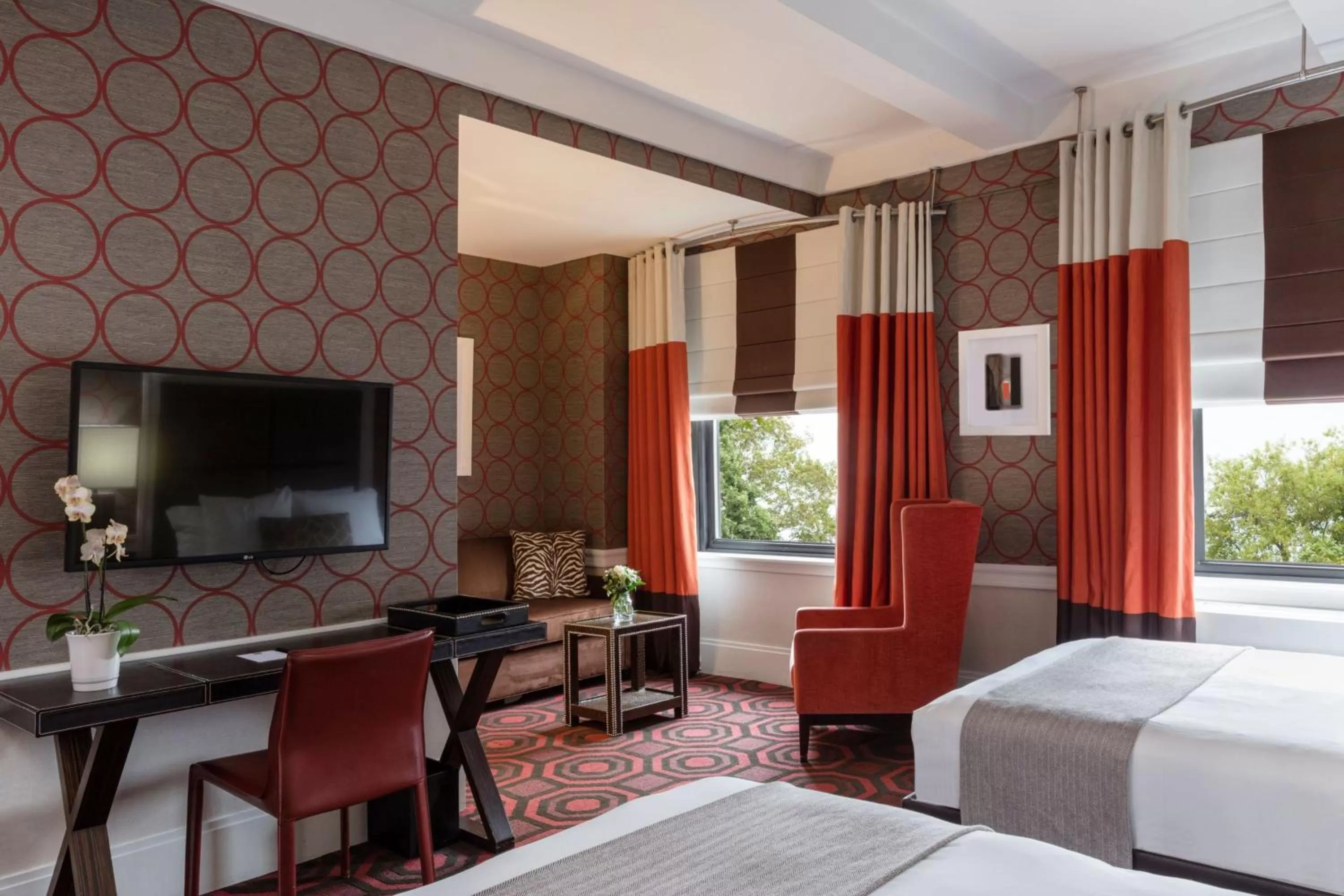 Bedroom, Bed in The Empire Hotel New York