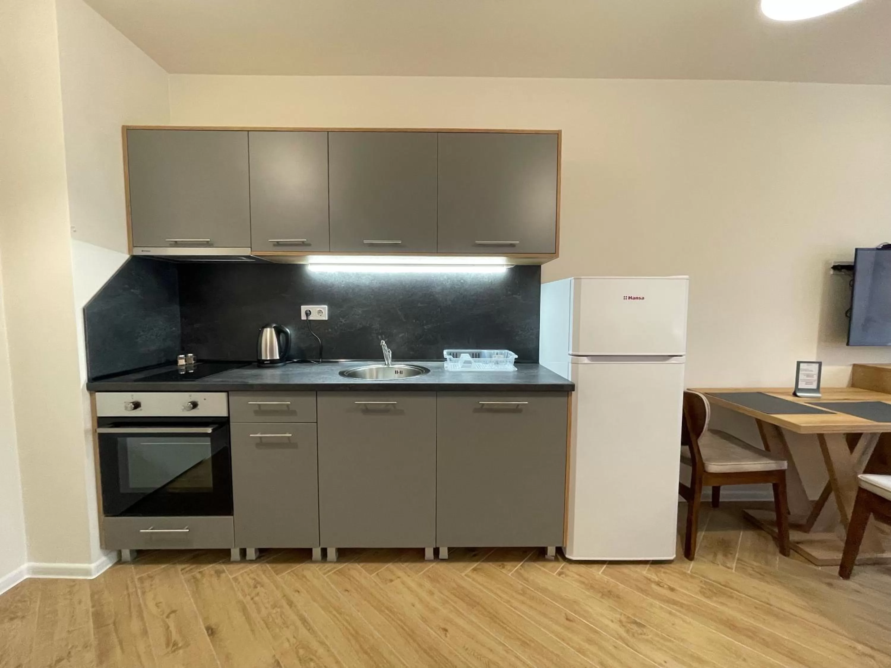 Kitchen/Kitchenette in WOW Apartments