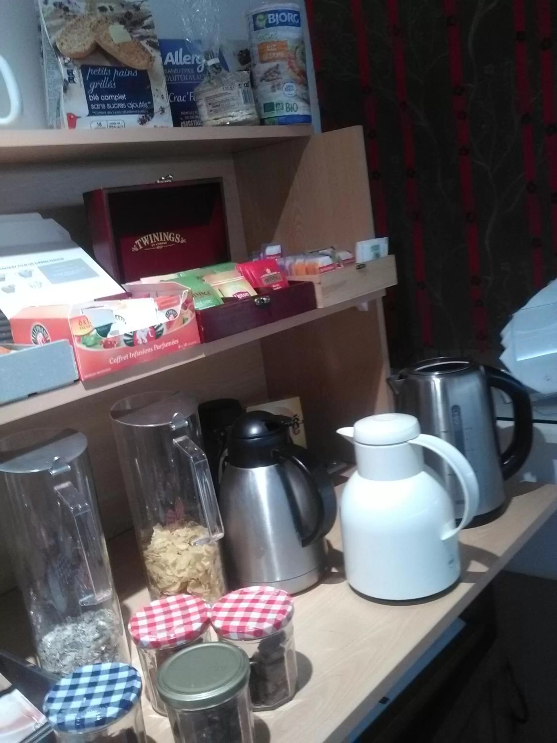 Continental breakfast in Logis Hotel L'ange Couronne