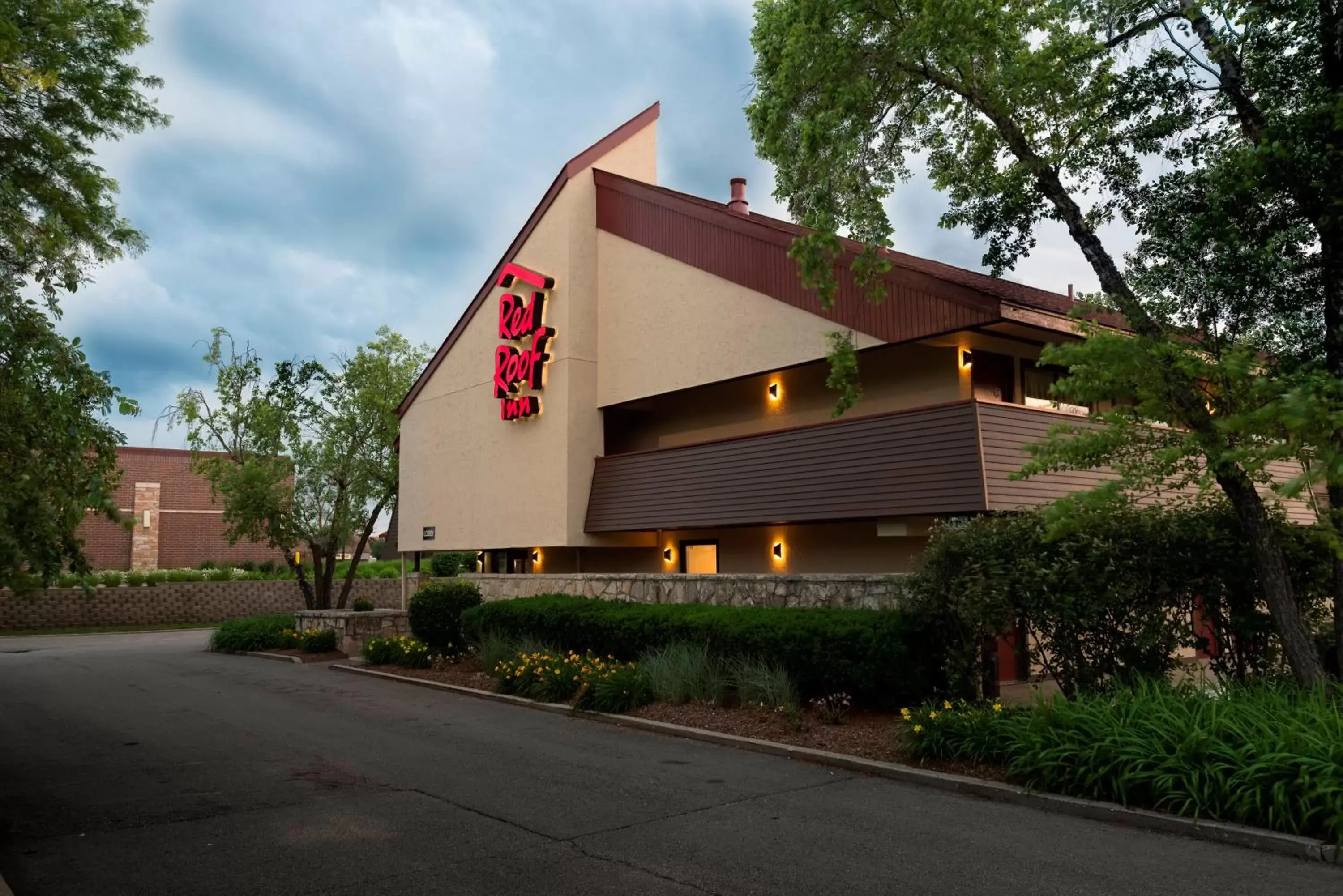 Property Building in Red Roof Inn Rockford East - Casino District