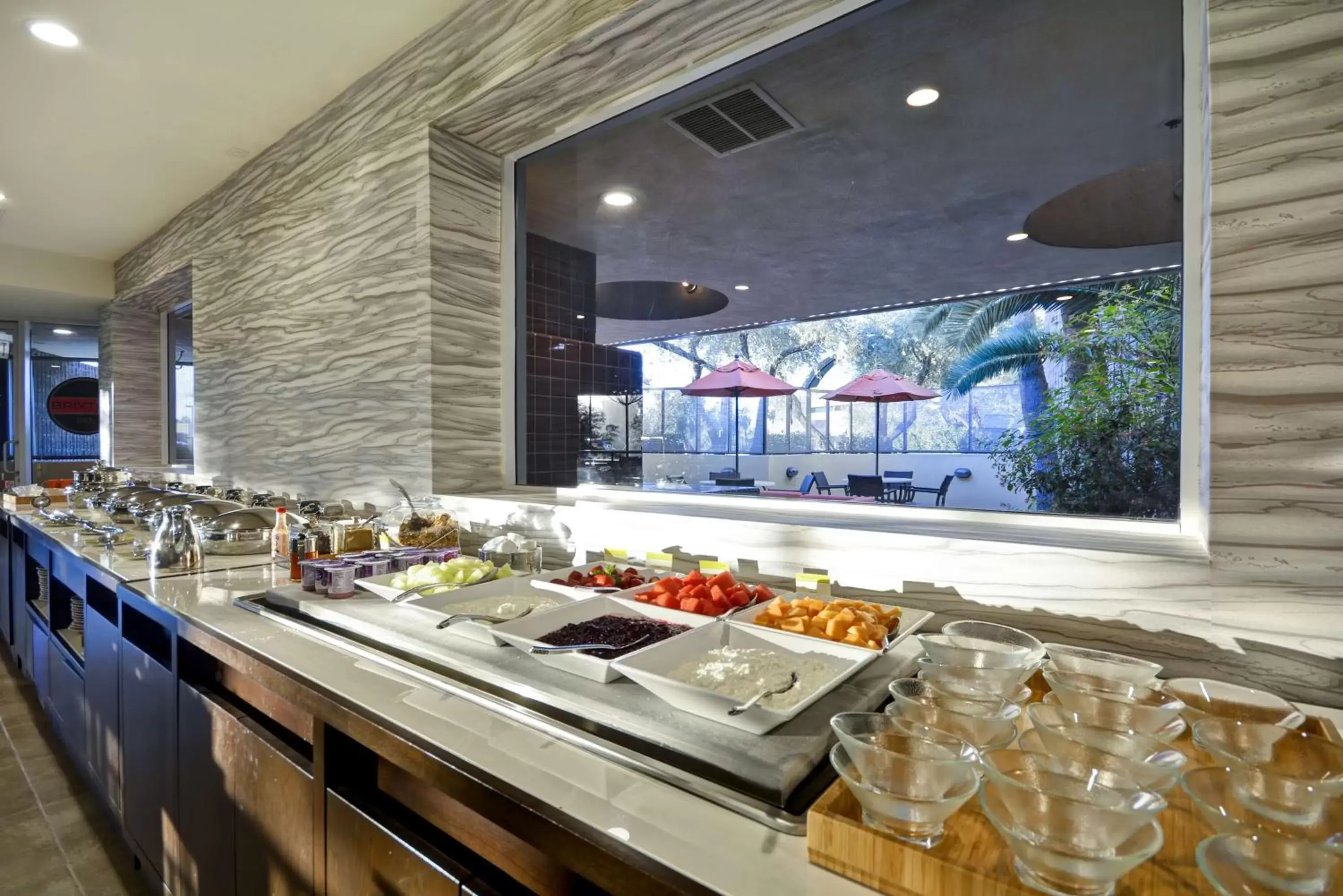 Restaurant/places to eat in DoubleTree by Hilton Phoenix North Restaurant/places to eat in DoubleTree by Hilton Phoenix North