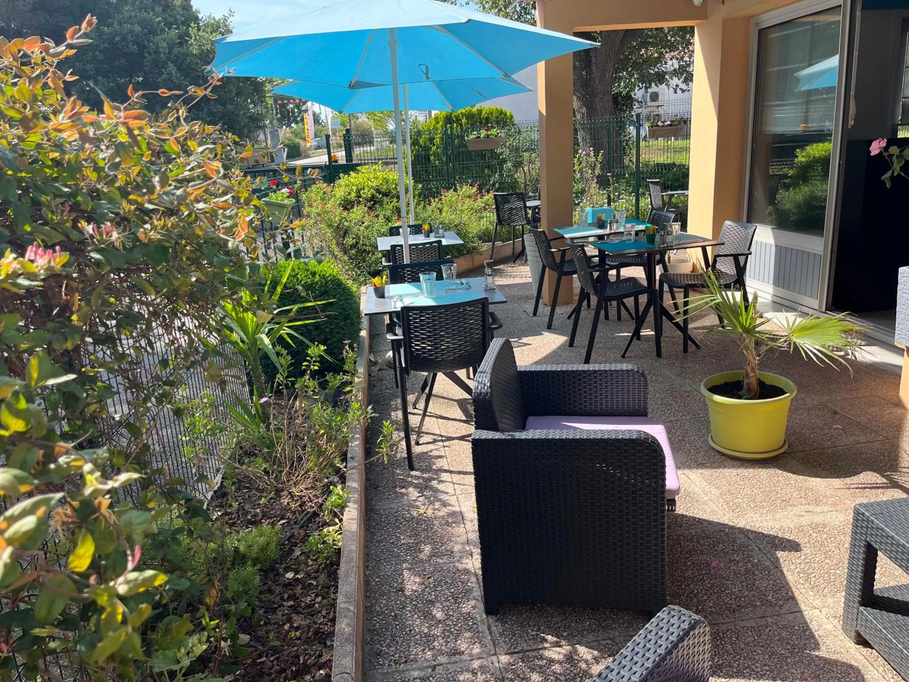 Restaurant/places to eat in Kyriad Direct Marseille Ouest - Martigues