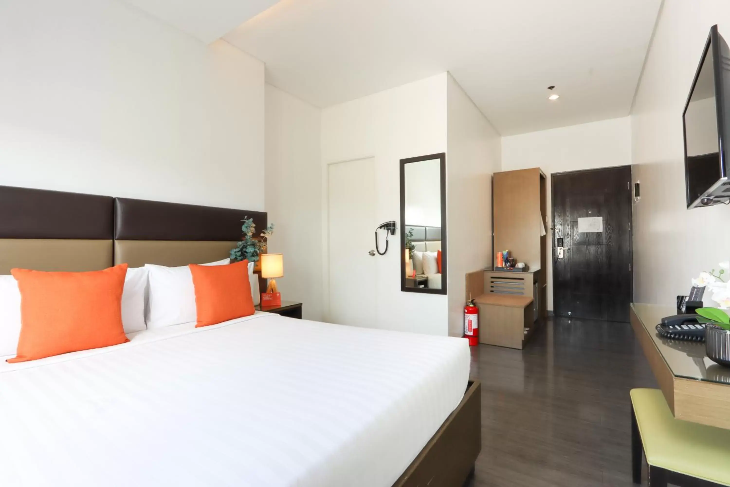 Bedroom, Bed in Privato Makati - Multiple Use Hotel