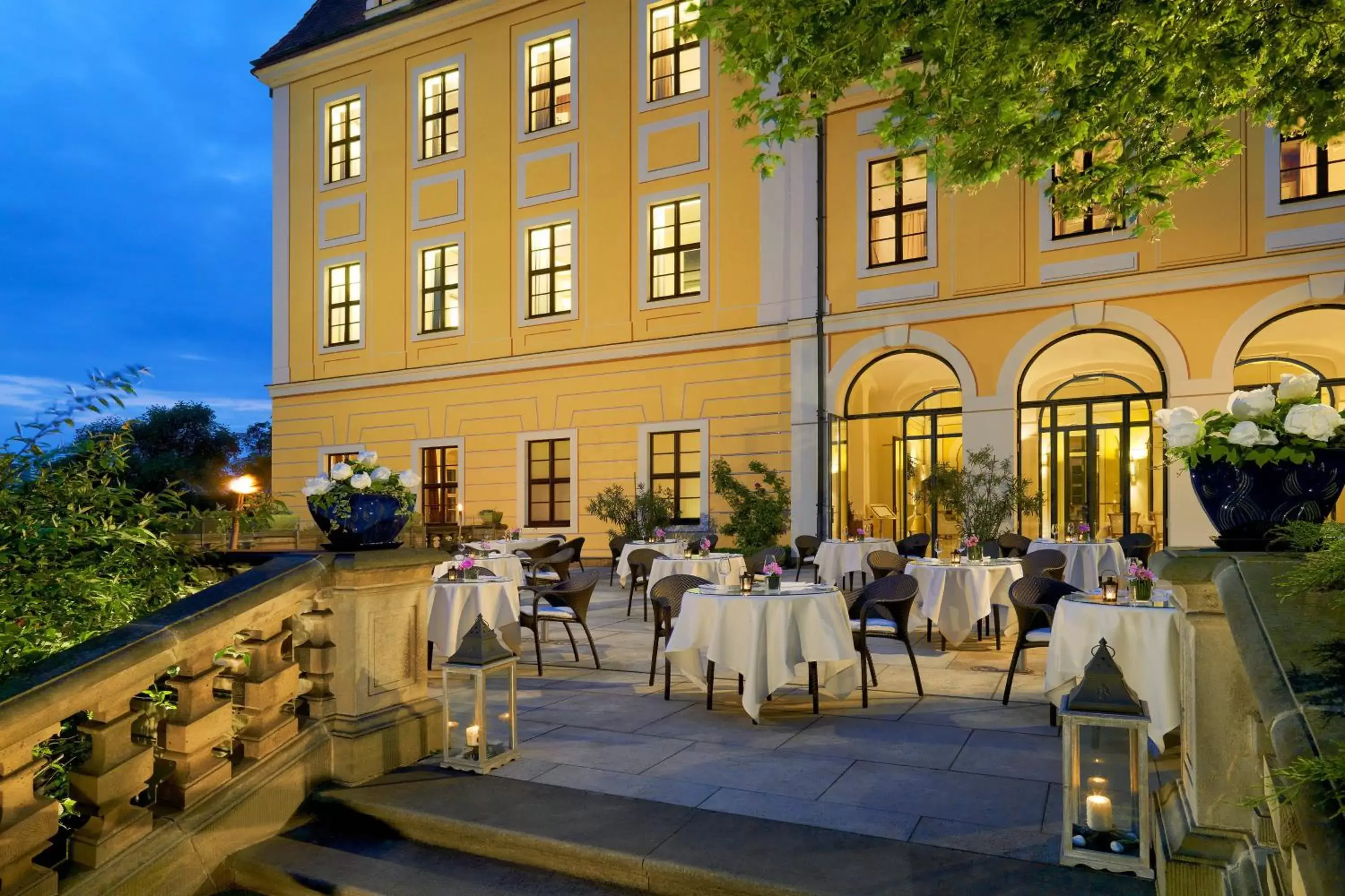 Restaurant/places to eat in Bilderberg Bellevue Hotel Dresden