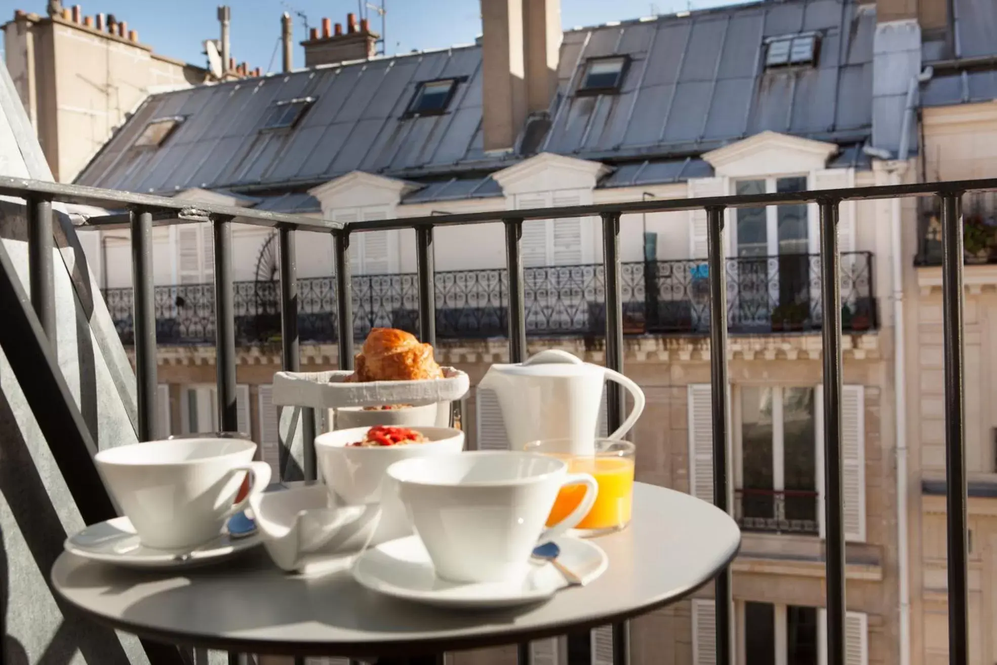 Balcony/Terrace in Hotel La Lanterne & Spa