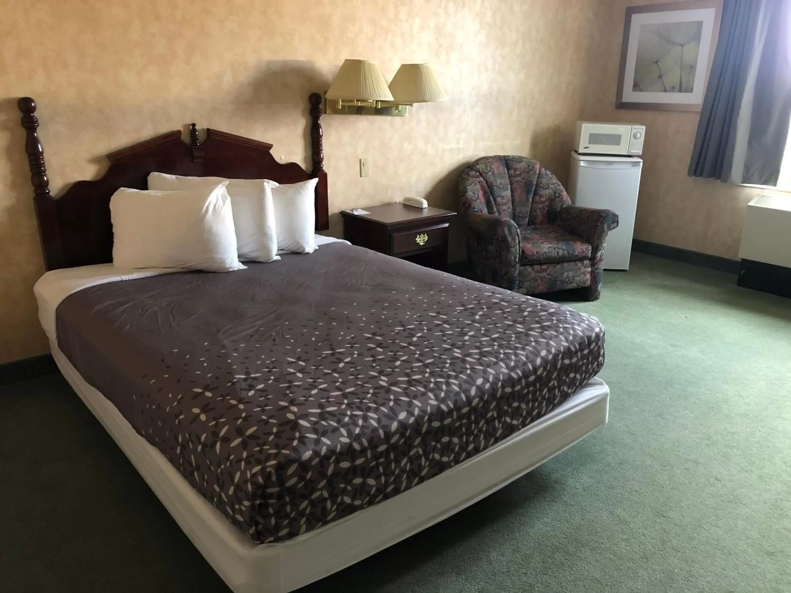 Bed in Pilgrim Inn