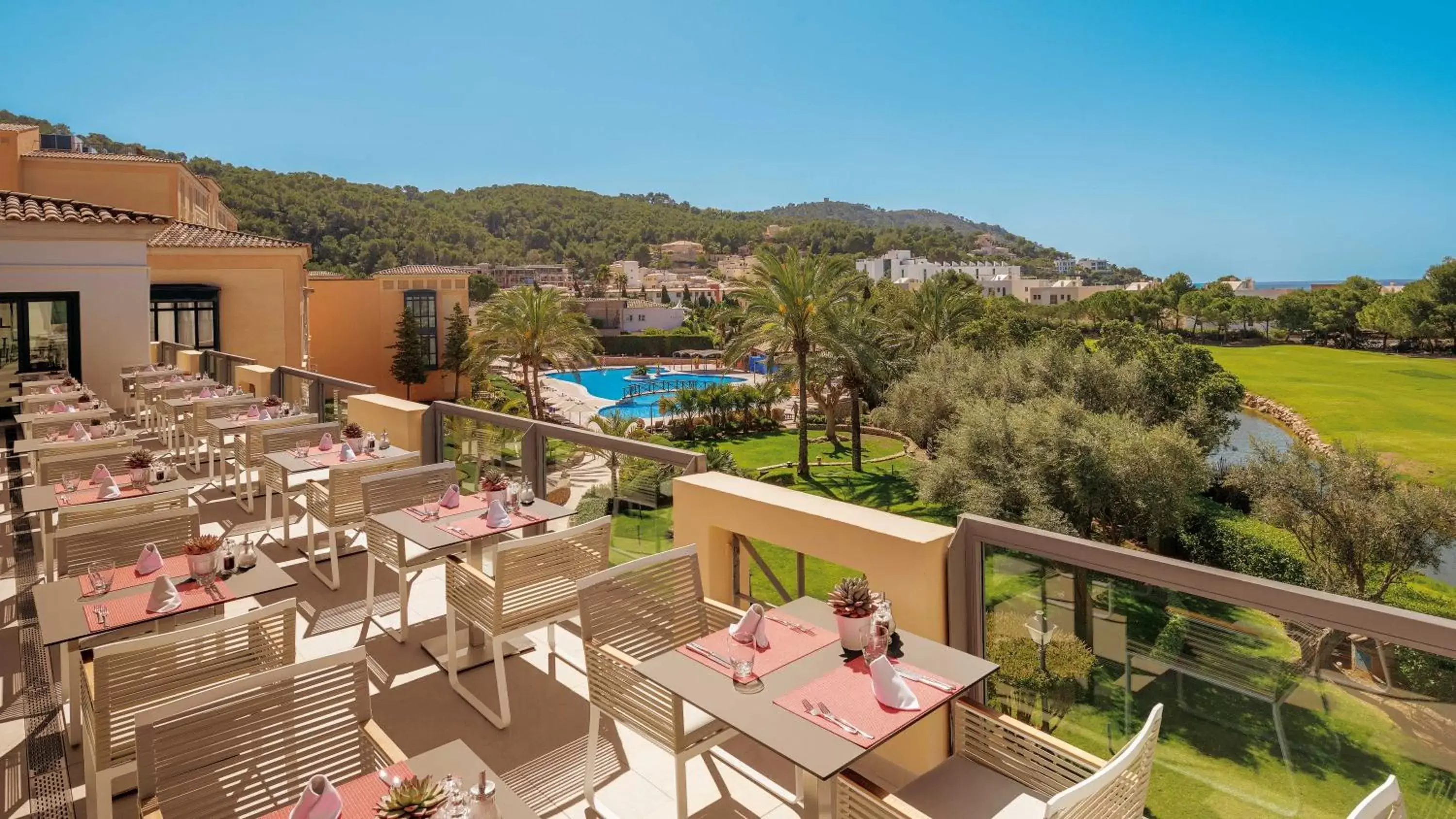 Restaurant/places to eat in Steigenberger Hotel and Resort Camp de Mar