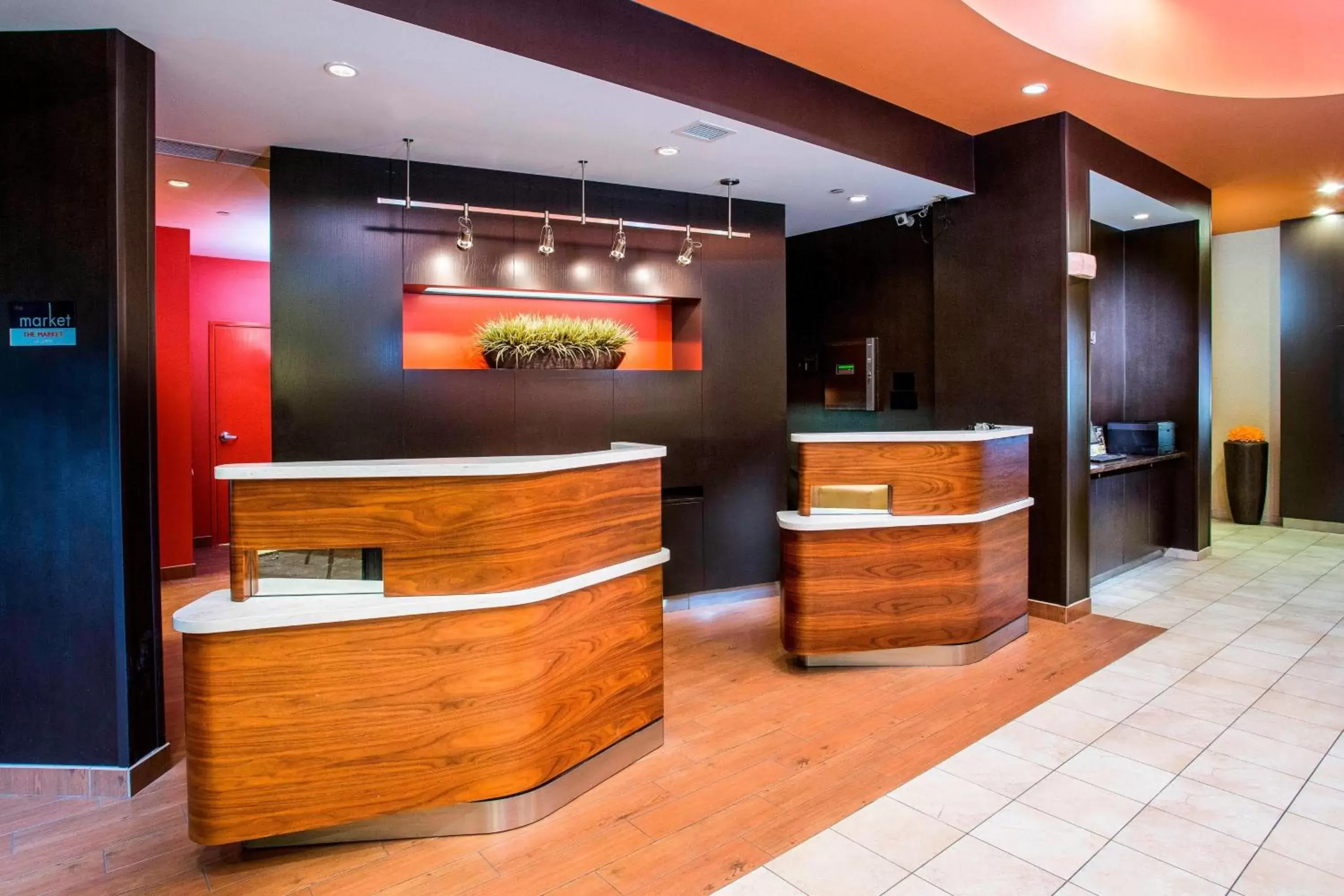 Property building, Lobby/Reception in Courtyard by Marriott Peoria