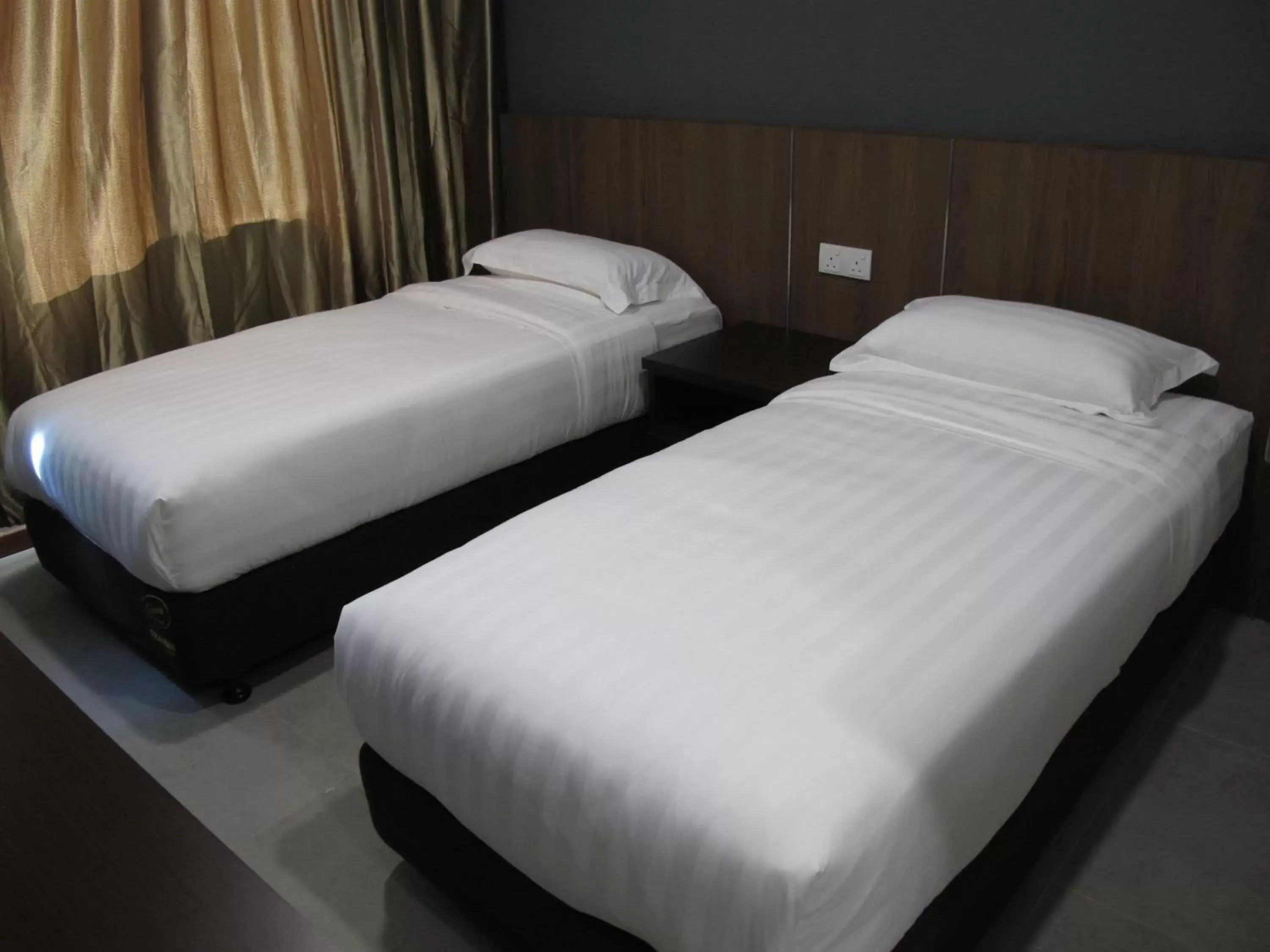 Bed in HOTEL SUKARAMAI