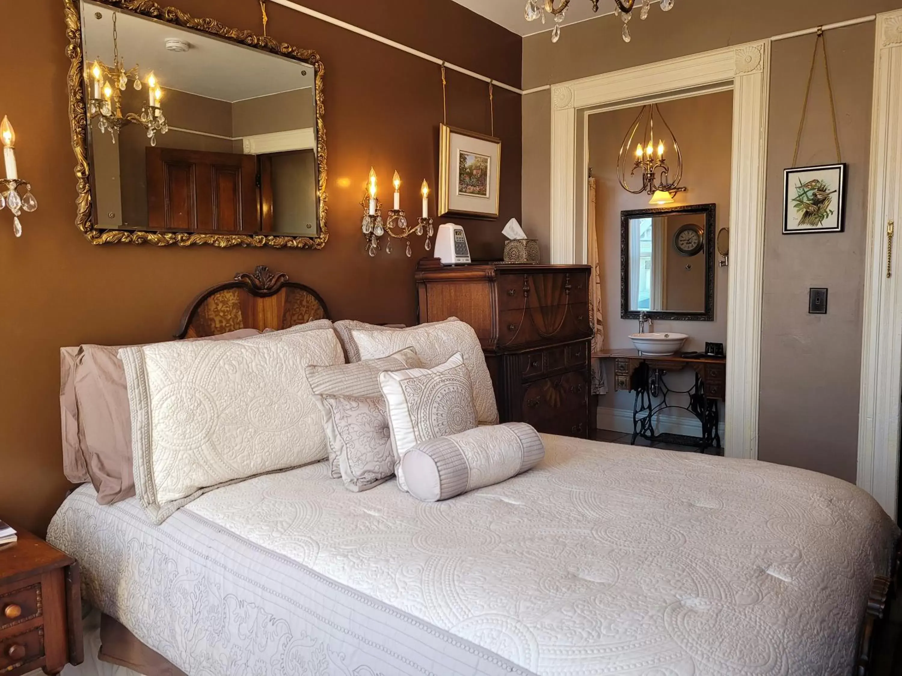 Bedroom, Bed in Buffalo Harmony House