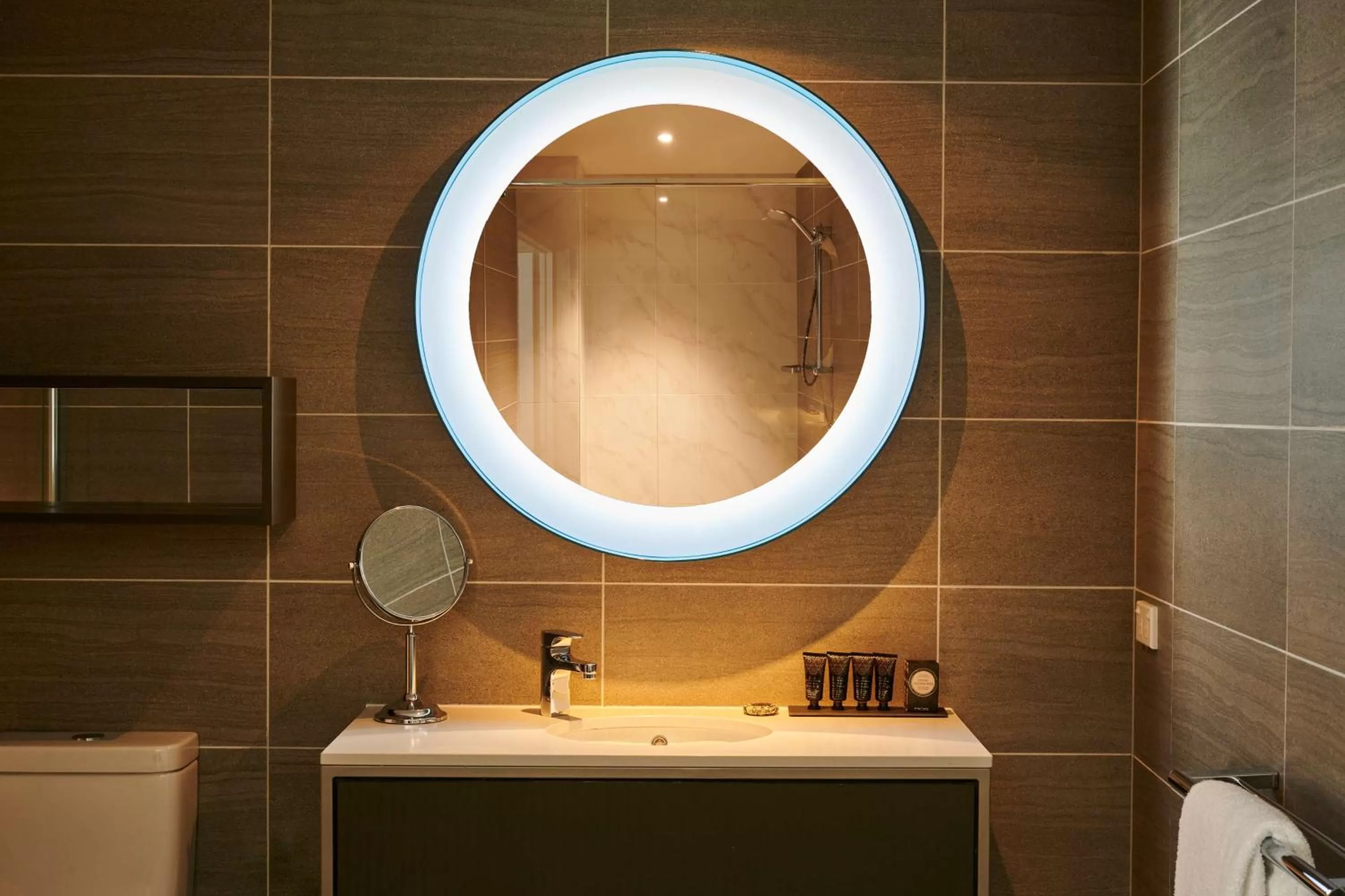 Bedroom in Hotel Kurrajong Canberra