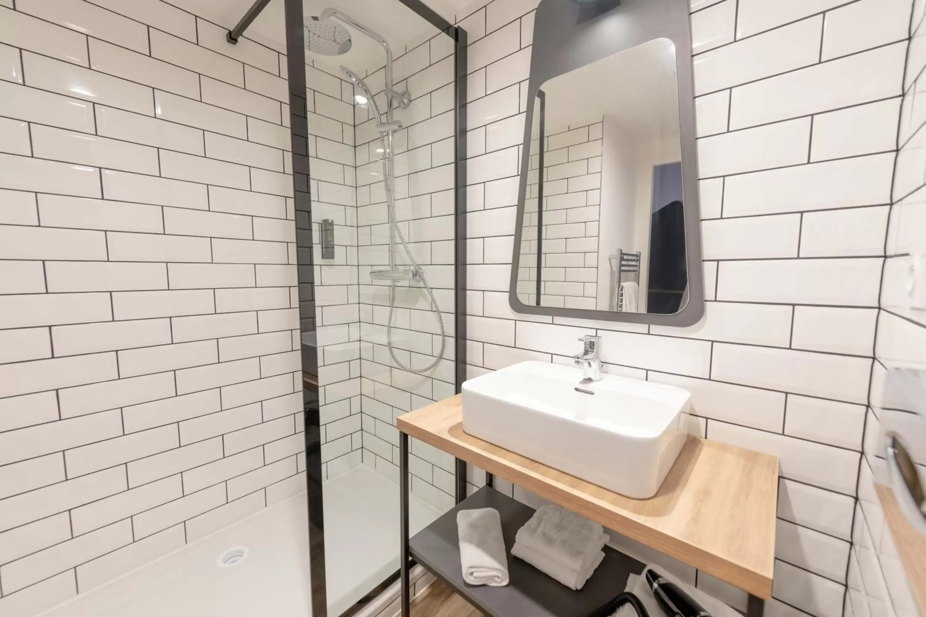 Shower, Bathroom in Appart'City Collection Saint Germain en Laye