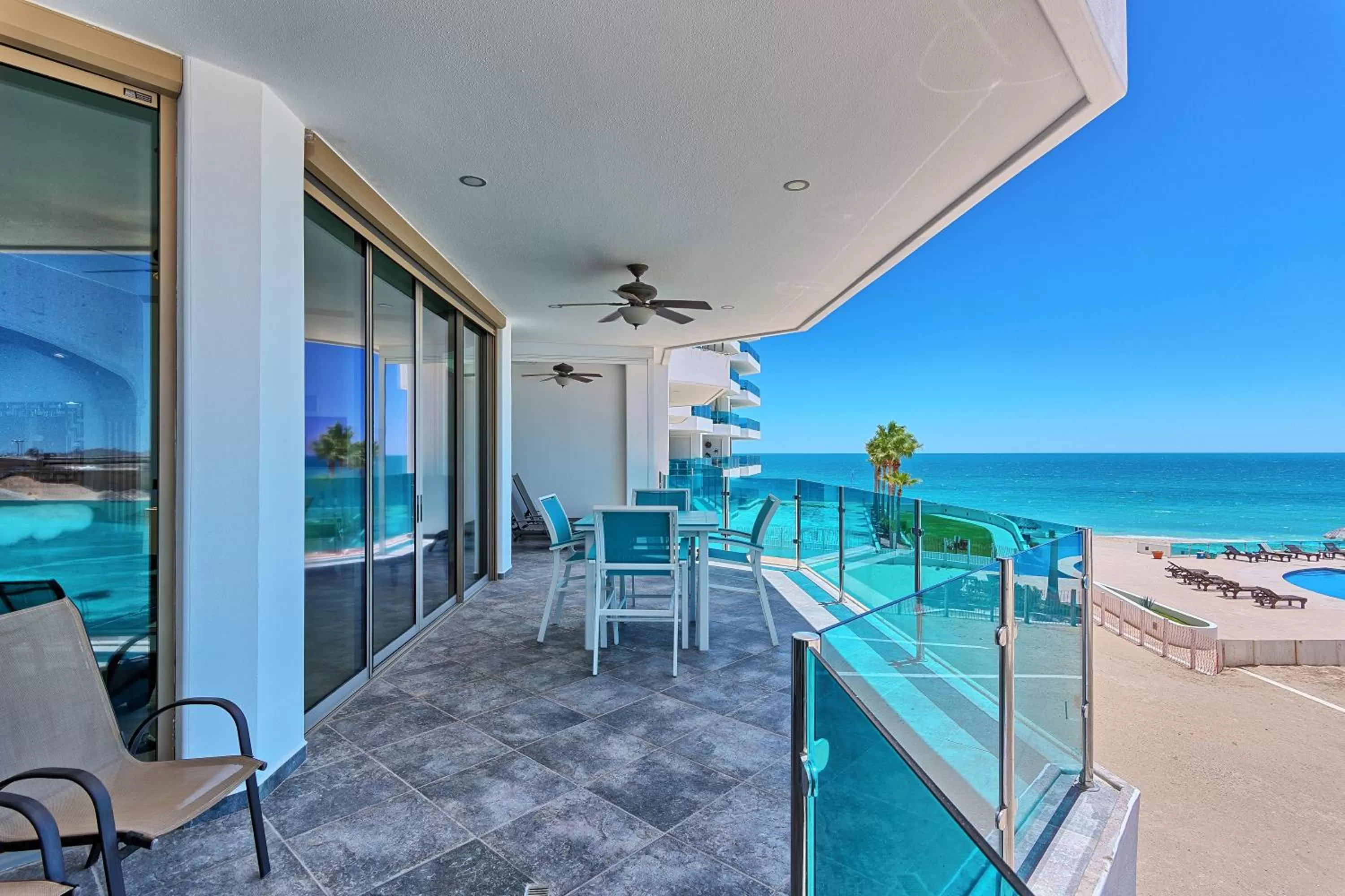 Esmeralda Beach Resort