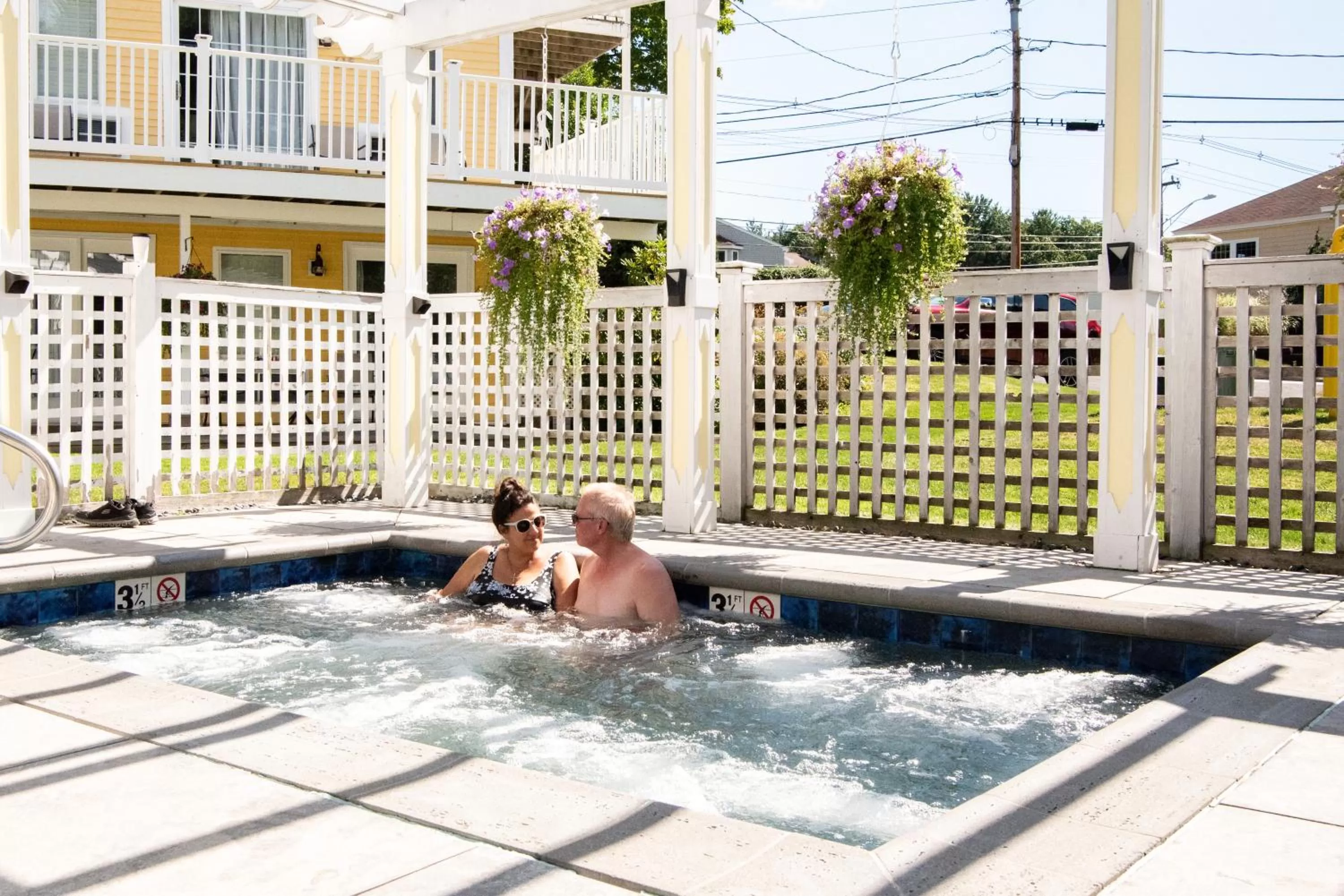 Swimming Pool in Admiral's Inn Resort