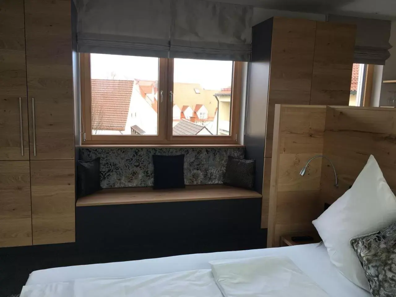 Photo of the whole room, Bed in Hotel zum Hirsch Photo of the whole room, Bed in Hotel zum Hirsch