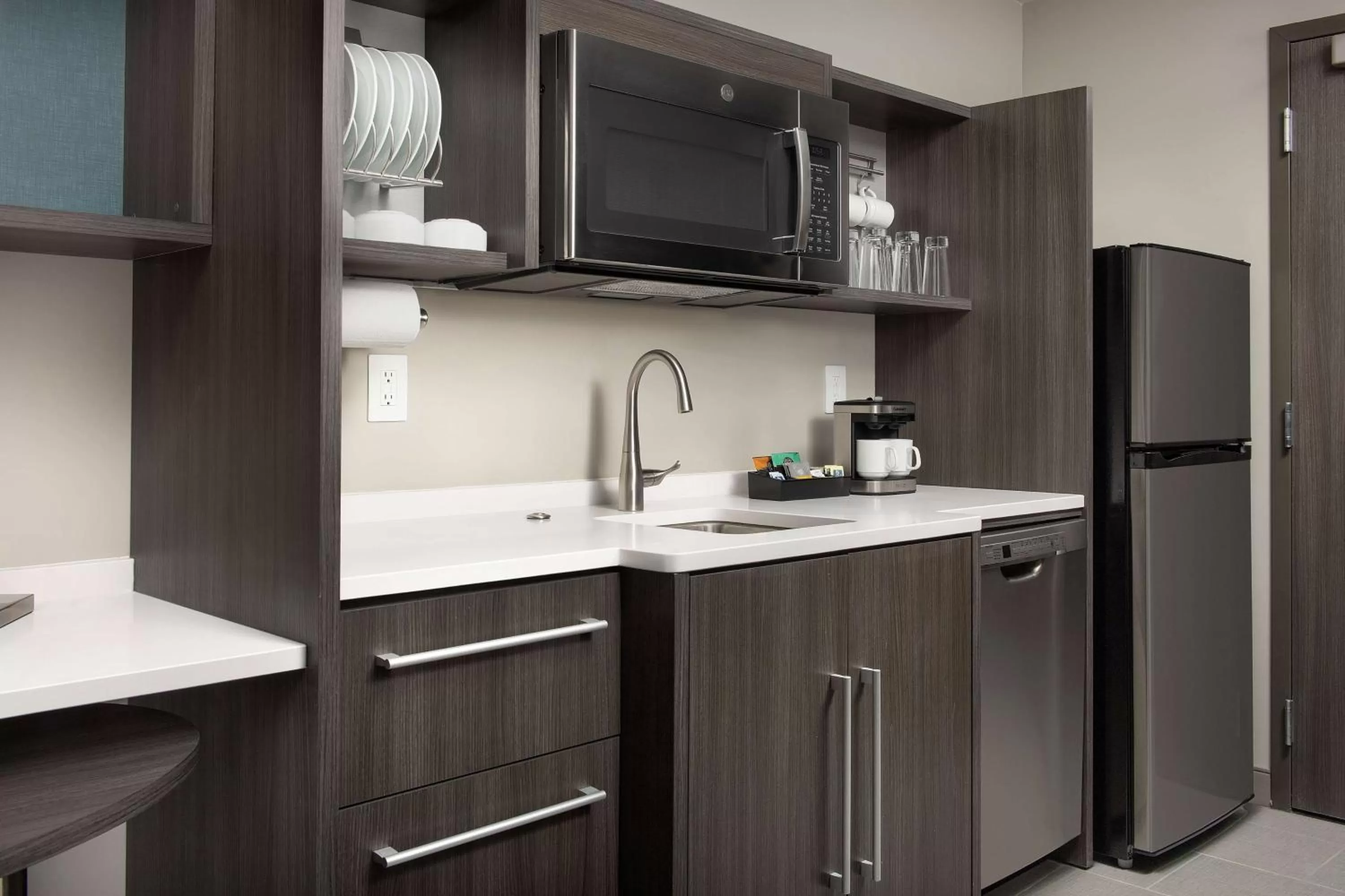 Kitchen or kitchenette in Home2 Suites by Hilton Denver Central Park