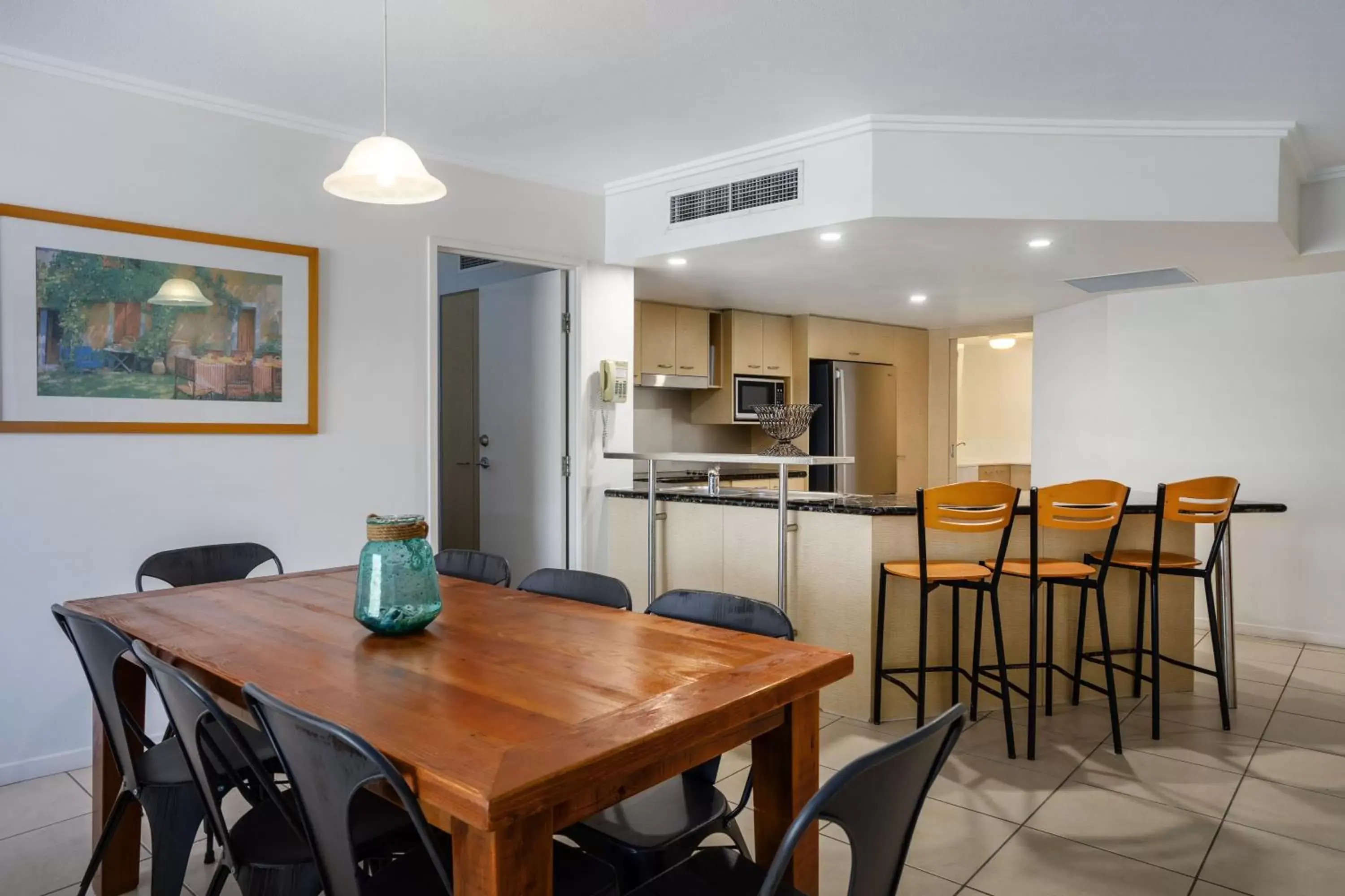 Dining Area in Rolling Surf Resort