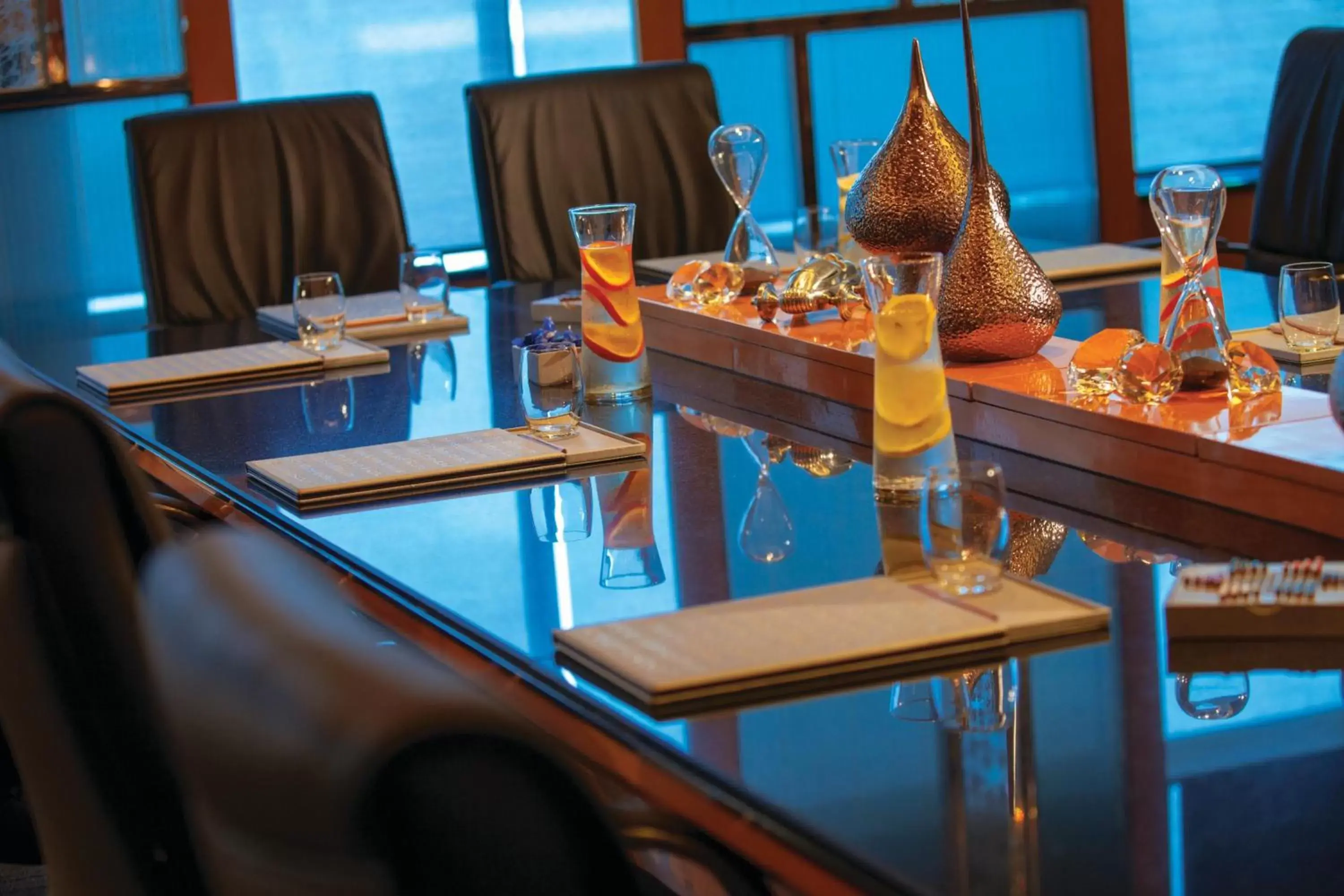 Meeting/conference room, Restaurant/Places to Eat in Renaissance Bangkok Ratchaprasong Hotel