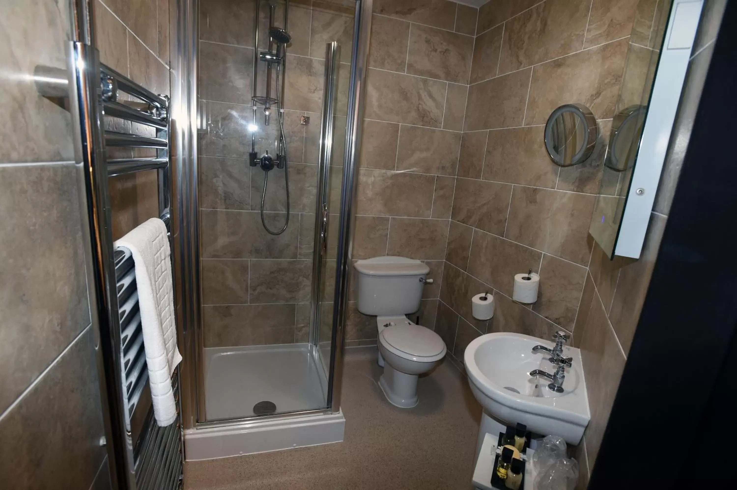 Bathroom in The Black Boy Inn