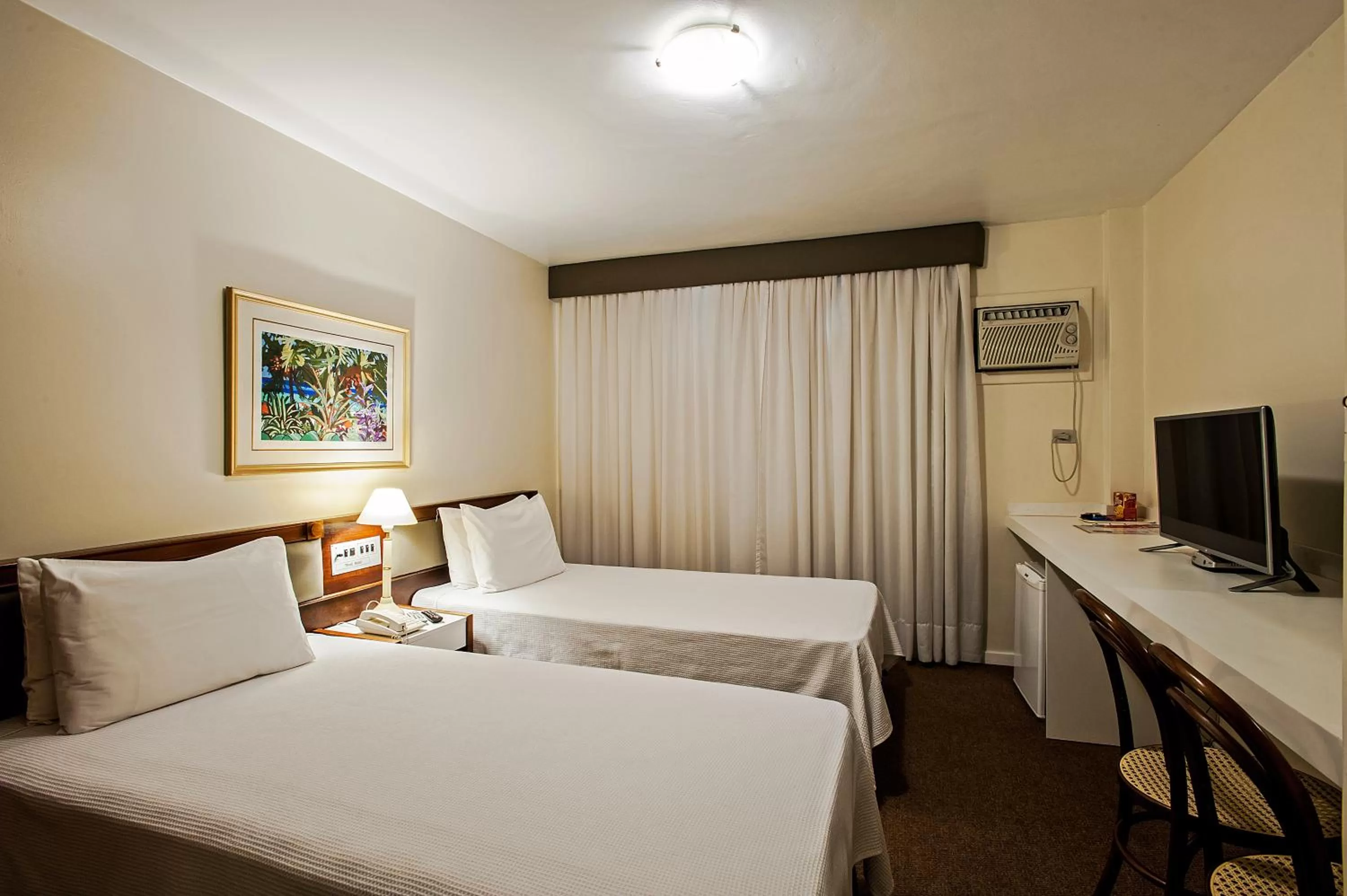 Photo of the whole room, Bed in Trevi Hotel e Business